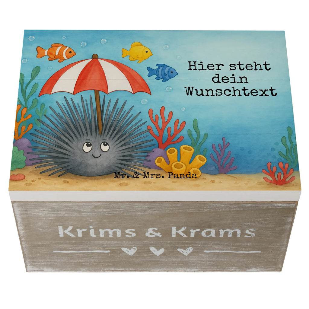 Personalisierte Holzkiste Seeigel Design Erinnerungsbox Personalisiert, Schatulle mit Namen, Truhe Personalisiert, Kiste Personalisiert, Schatzkiste mit Namen, Geschenkbox personalisiert, GEschenkdose personalisiert, Aufbewahrungsbox mit Namen, Truhe mit Namen, Dekokiste Personalisiert, Erinnerungsbox mit Namen, Erinnerungskiste Personalisiert, Holzkiste mit Namen, Dekokiste mit Namen, Erinnerungskiste, Aufbewahrungsbox Personalisiert, Kiste mit Namen, Holzkiste Personalisiert, mit Namen, Schatulle Personalisiert, Schatzkiste Personalisiert, Meerestiere, Meer, Urlaub, Leben, Selbstliebe, Seeigel, Selbstakzeptanz, Achtsamkeit, Lebe, Hier und Jetzt
