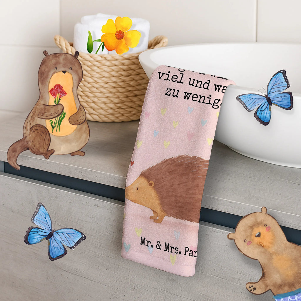 Guest towel Hedgehog hearts Design Gästehandtuch, Gästehandtücher, Handtuch Für Gäste, Gäste-Tuch, Kleines Handtuch, Handtuch Klein, Waschhandtuch, Handtuch Für Gäste-WC, Handtuch Für Toilette, Gästehandtuch Bad, Gästehandtuch Badezimmer, Handtuch Gästezimmer, Gästehandtuch Für Hotels, Gästehandtuch 30x50, Gästehandtuch Set, Gästehandtuch Baumwolle, Gästehandtuch Bio Baumwolle, Gästehandtuch Saugfähig, Gästehandtuch Weich, Gästehandtuch Hochwertig, Gästehandtuch Pflegeleicht, Gästehandtuch Waschbar, Gästehandtuch Strapazierfähig, Gästehandtuch Schnell Trocknend, Gästehandtuch Weiß, Gästehandtuch Beige, Gästehandtuch Grau, Gästehandtuch Schwarz, Gästehandtuch Bunt, Gästehandtuch Mit Muster, Gästehandtuch Mit Bordüre, Gästehandtuch Modern, Gästehandtuch Klassisch, Handtuch Gästeformat, Gästehandtuch Nachhaltig, Gästehandtuch Ökologisch, Tiermotive, Gute Laune, lustige Sprüche, Tiere, Liebe, Herz, Herzen, Igel, Vertrauen, Kuss, Leben