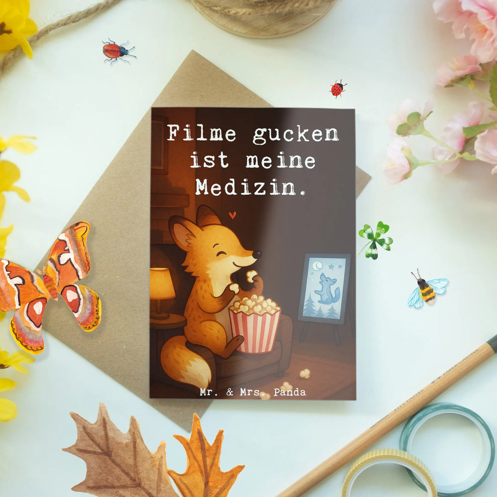 Grußkarte Fuchs Filme gucken Design Karte, Glückwunschkarte, Einladungskarte, Hochzeitskarte, Geburtstagskarte, Klappkarte, Ansichtskarten, Grußkarte, Geschenk, Sport, Sportart, Hobby, Schenken, Danke, Dankeschön, Auszeichnung, Gewinn, Sportler, TV, Fernsehen, Filme gucken, Kino, Filmabend