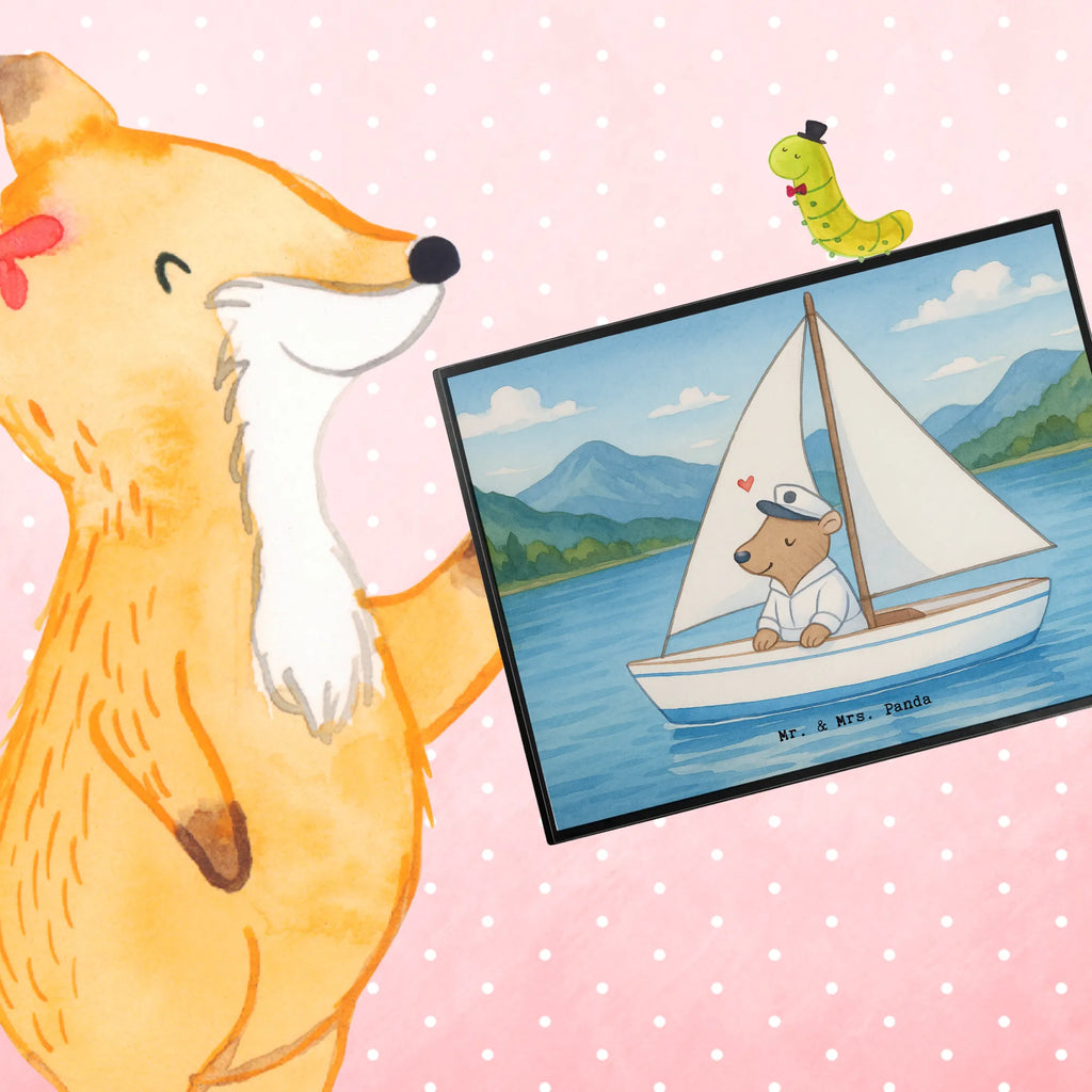 Schreibtischunterlage Bär Segeln Design Schreibtischauflage, Schreibwaren, Büroartikel, Schreibtisch Unterlagen, Schreibtischunterlage Groß, Bürobedarf, Schreibunterlage, Geschenk, Sport, Sportart, Hobby, Schenken, Danke, Dankeschön, Auszeichnung, Gewinn, Sportler, Segelboot, Segelschule, Yachtclub, Segeltörn, segeln