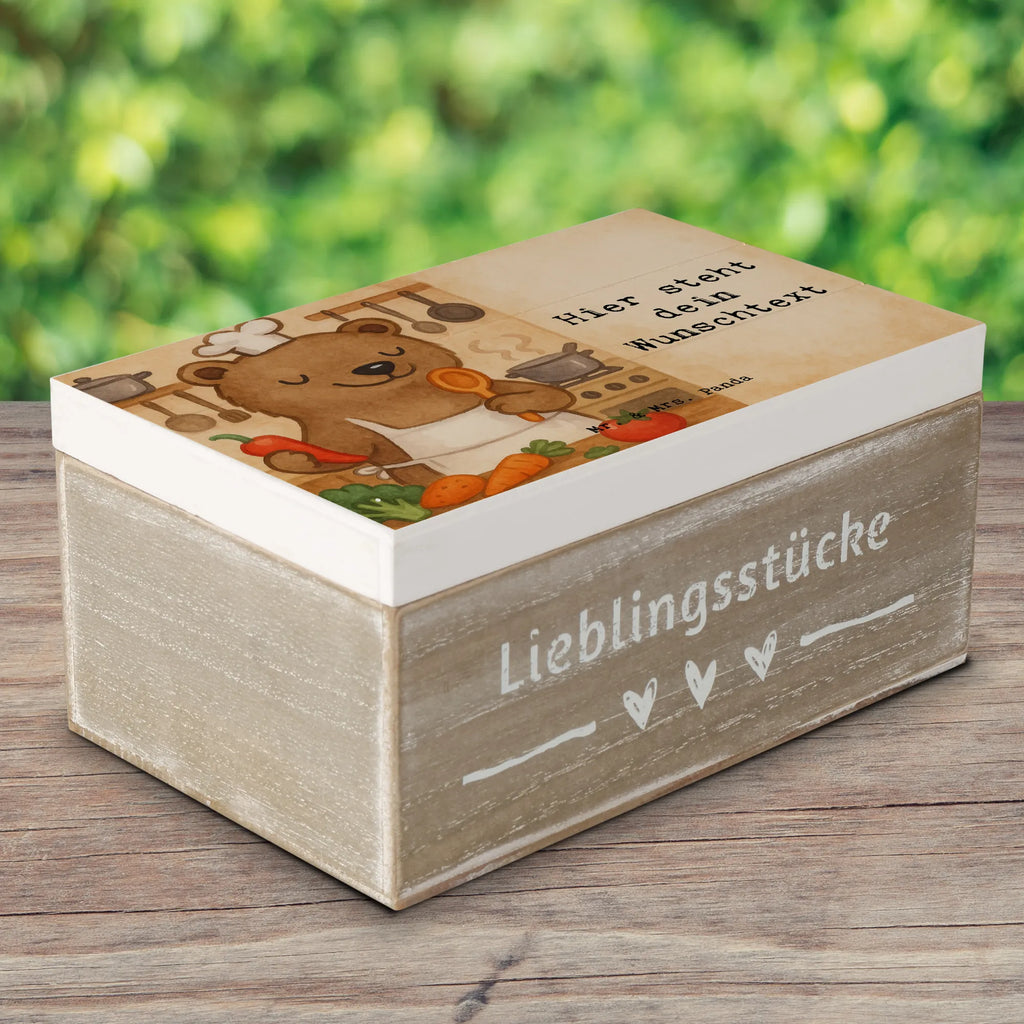 Personalisierte Holzkiste Koch Leidenschaft Design Geschenkbox personalisiert, Dekokiste Personalisiert, Truhe mit Namen, GEschenkdose personalisiert, Holzkiste Personalisiert, Schatulle Personalisiert, Schatulle mit Namen, Aufbewahrungsbox Personalisiert, mit Namen, Holzkiste mit Namen, Schatzkiste Personalisiert, Kiste mit Namen, Kiste Personalisiert, Erinnerungsbox mit Namen, Aufbewahrungsbox mit Namen, Erinnerungskiste Personalisiert, Erinnerungsbox Personalisiert, Truhe Personalisiert, Schatzkiste mit Namen, Erinnerungskiste, Dekokiste mit Namen, Beruf, Ausbildung, Jubiläum, Abschied, Rente, Kollege, Kollegin, Geschenk, Schenken, Arbeitskollege, Mitarbeiter, Firma, Danke, Dankeschön, Restaurant, Koch, Fernsehkoch, Sternekoch, Schiffskoch, Chefkoch, Küchenchef, Küchenmeister