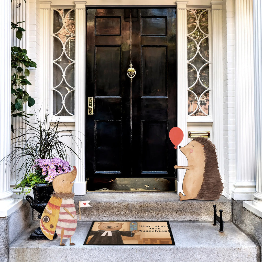 Personalisierte Fußmatte Pfarrer Leidenschaft Design Türvorleger mit Namen, Wunschnamen, personalisierung, Fußmatte bedrucken, Personalisierte Fußmatte, Namensfussmatte, Haustürmatte personalisiert, Fußmatte mit Namen, Türvorleger personalisiert, Personalisiert, Bedrucken, Abschied, Kollegin, Rente, Arbeitskollege, Ausbildung, Mitarbeiter, Beruf, Firma, Kollege, Jubiläum, Dankeschön, Danke, Schenken, Geschenk, Diener Gottes<br />Geistlicher, Pfarrer, Kirche, Theologe, Pastor, Prediger<br />Priester