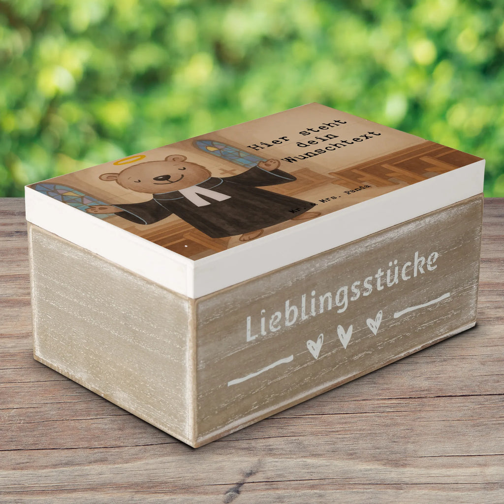 Personalisierte Holzkiste Pfarrer Leidenschaft Design Erinnerungskiste, Aufbewahrungsbox mit Namen, Kiste mit Namen, Holzkiste Personalisiert, Geschenkbox personalisiert, Erinnerungsbox Personalisiert, Truhe mit Namen, Dekokiste mit Namen, Schatulle Personalisiert, Truhe Personalisiert, Schatulle mit Namen, Schatzkiste mit Namen, Erinnerungskiste Personalisiert, Dekokiste Personalisiert, mit Namen, GEschenkdose personalisiert, Kiste Personalisiert, Erinnerungsbox mit Namen, Aufbewahrungsbox Personalisiert, Schatzkiste Personalisiert, Holzkiste mit Namen, Beruf, Ausbildung, Jubiläum, Abschied, Rente, Kollege, Kollegin, Geschenk, Schenken, Arbeitskollege, Mitarbeiter, Firma, Danke, Dankeschön, Kirche, Pfarrer, Diener Gottes<br />Geistlicher, Theologe, Prediger<br />Priester, Pastor