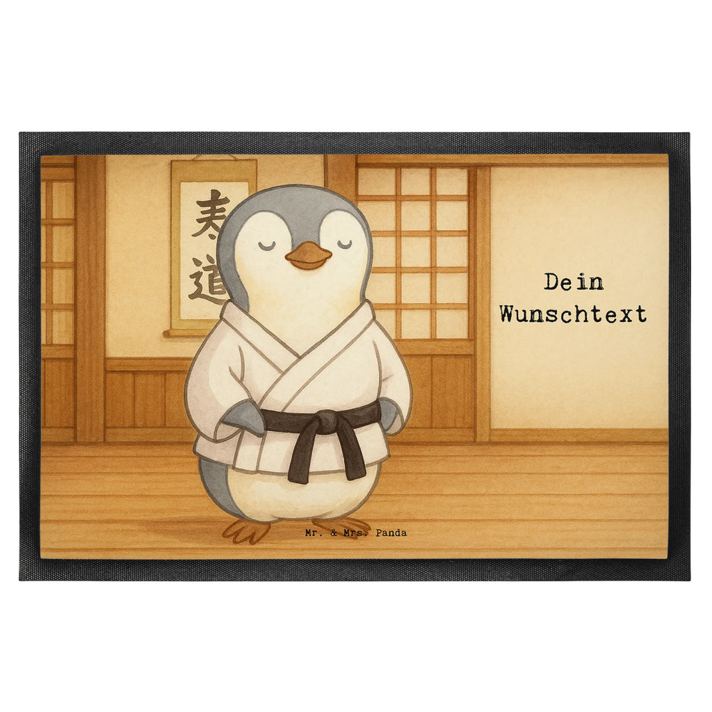 Personalisierte Fußmatte Pinguin Karate Design Fußmatte bedrucken, Namensfussmatte, Wunschnamen, Bedrucken, Fußmatte mit Namen, Personalisiert, Haustürmatte personalisiert, Personalisieruung, Türvorleger personalisiert, Personalisierte Fußmatte, Türvorleger mit Namen, Geschenk, Sport, Sportart, Hobby, Schenken, Danke, Dankeschön, Auszeichnung, Gewinn, Sportler, Karate Verein, Kampfkunst, Kampfsportart, Karate, Selbstverteidigung