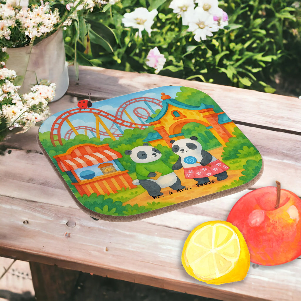 Untersetzer Pandas Freizeitpark besuchen Design Tassen Untersetzer, Untersetzer aus Holz, Glasuntersetzer, Untersetzer, Untersetzer Holz, Untersetzer Gläser, Holzuntersetzer, Korkuntersetzer, Untersetzer für Gläser, Getränkeuntersetzer, Untersetzer Design, Bierdeckel, Geschenk, Sport, Sportart, Hobby, Schenken, Danke, Dankeschön, Auszeichnung, Gewinn, Sportler, Achterbahn fahren, Freizeitpark besuchen