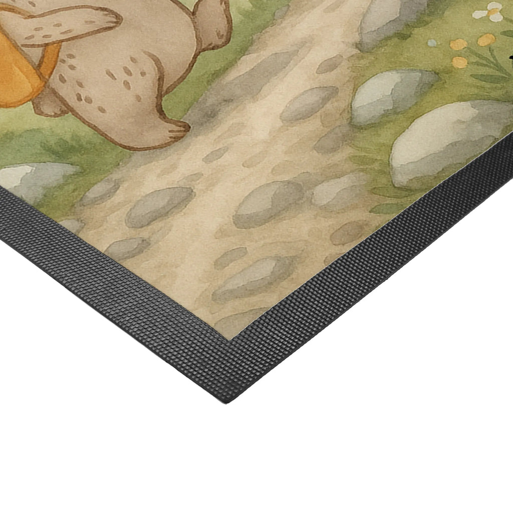 Fußmatte Bär Bergsteigen Design Fußmatte außen, Vorleger, Gummi Matte, Fußabtreter, Fußabstreifer außen, Fußmatte innen, Matte, Gummimatte, Eingangsteppich, Fußmatte waschbar, Fussmatten online, Motivfußmatte, Schmutzfänger, Fußabtreter außen, Türmatte, Schmutzfangteppich, Schmutzmatte, Fußmatte außen wetterfest, Fußabstreifer, Fußmatten, Schmutzfangmatte waschbar, Haustürmatte, Fussmatten, Fußmatte outdoor, Sauberlaufmatte, Schmutzfangmatte, Türvorleger, Geschenk, Sport, Sportart, Hobby, Schenken, Danke, Dankeschön, Auszeichnung, Gewinn, Sportler, Alpinwandern, Trekking, Bergsport, Alpinismus, wandern, Bergsteigen