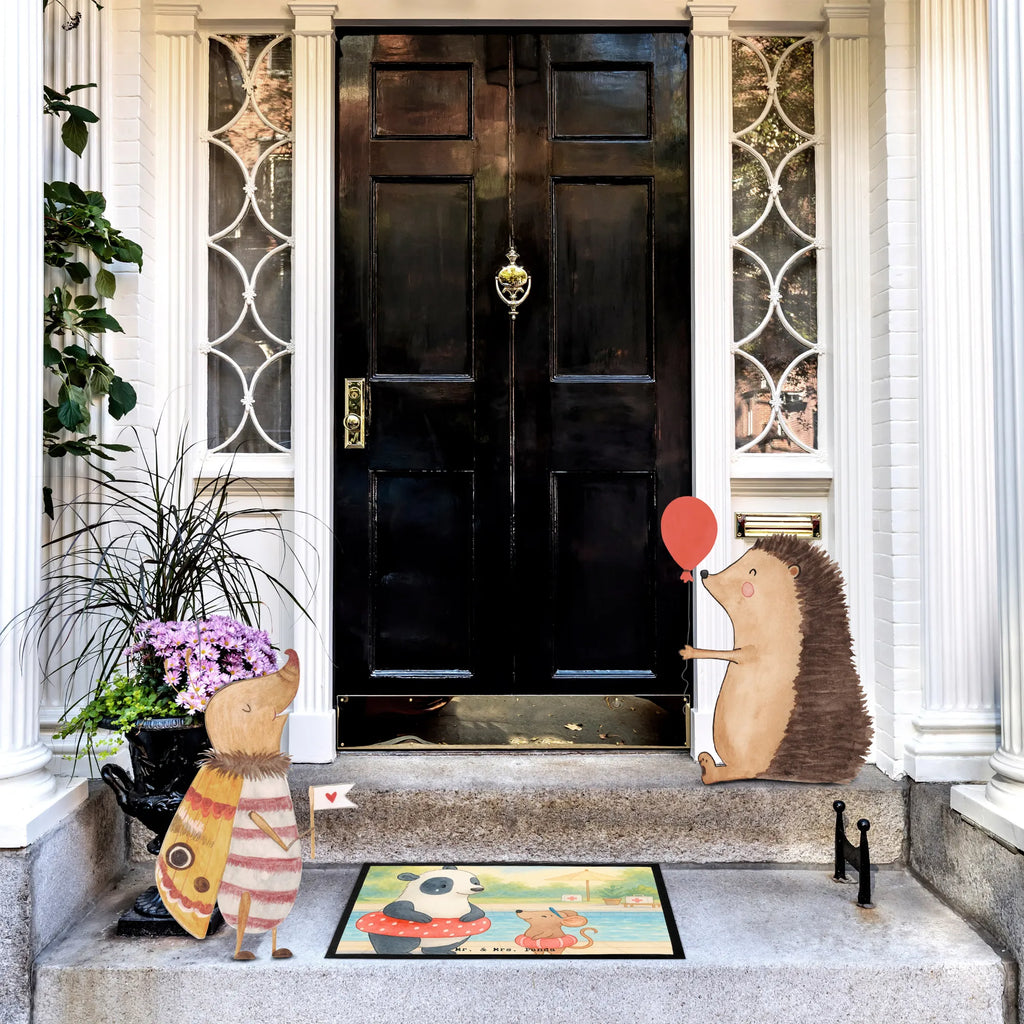 Fußmatte Otter Schwimmen Design Schmutzfänger, Haustürmatte, Fussmatten, Türmatte, Fußabtreter, Motivfußmatte, Fußabstreifer außen, Eingangsteppich, Fußmatte innen, Matte, Schmutzfangmatte, Fußabstreifer, Schmutzfangmatte waschbar, Schmutzfangteppich, Vorleger, Fußmatte außen, Fussmatten online, Gummimatte, Gummi Matte, Türvorleger, Fußmatte außen wetterfest, Schmutzmatte, Fußmatten, Fußmatte waschbar, Sauberlaufmatte, Fußmatte outdoor, Fußabtreter außen, Geschenk, Sport, Sportart, Hobby, Schenken, Danke, Dankeschön, Auszeichnung, Gewinn, Sportler, Schwimmen, Schwimmkurs, Wassersport