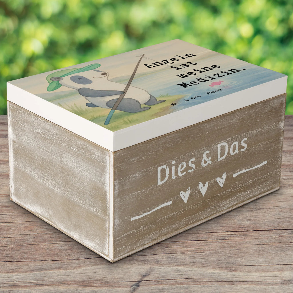 Holzkiste Panda Angeln Design XXL, Dekokiste, Schatzkiste, Schatulle, Geschenkbox, Erinnerungskiste, Aufbewahrungsbox, Truhe, Kiste, Holzkiste, Erinnerungsbox, Geschenkdose, Geschenk, Sport, Sportart, Hobby, Schenken, Danke, Dankeschön, Auszeichnung, Gewinn, Sportler, Angelsport, angeln gehen, Angler, angeln, Angelverein, Hobbyangler