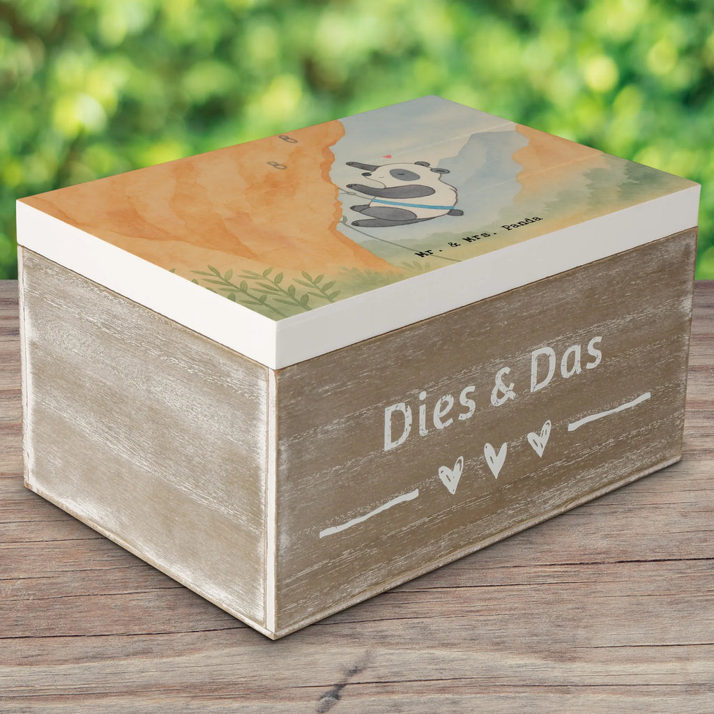 Holzkiste Panda Klettern Design Schatulle, Schatzkiste, Erinnerungsbox, Dekokiste, Aufbewahrungsbox, Kiste, Geschenkbox, Holzkiste, Geschenkdose, Truhe, Erinnerungskiste, XXL, Geschenk, Sport, Sportart, Hobby, Schenken, Danke, Dankeschön, Auszeichnung, Gewinn, Sportler, Klettersport, Klettern, Kletterhalle, Bouldern
