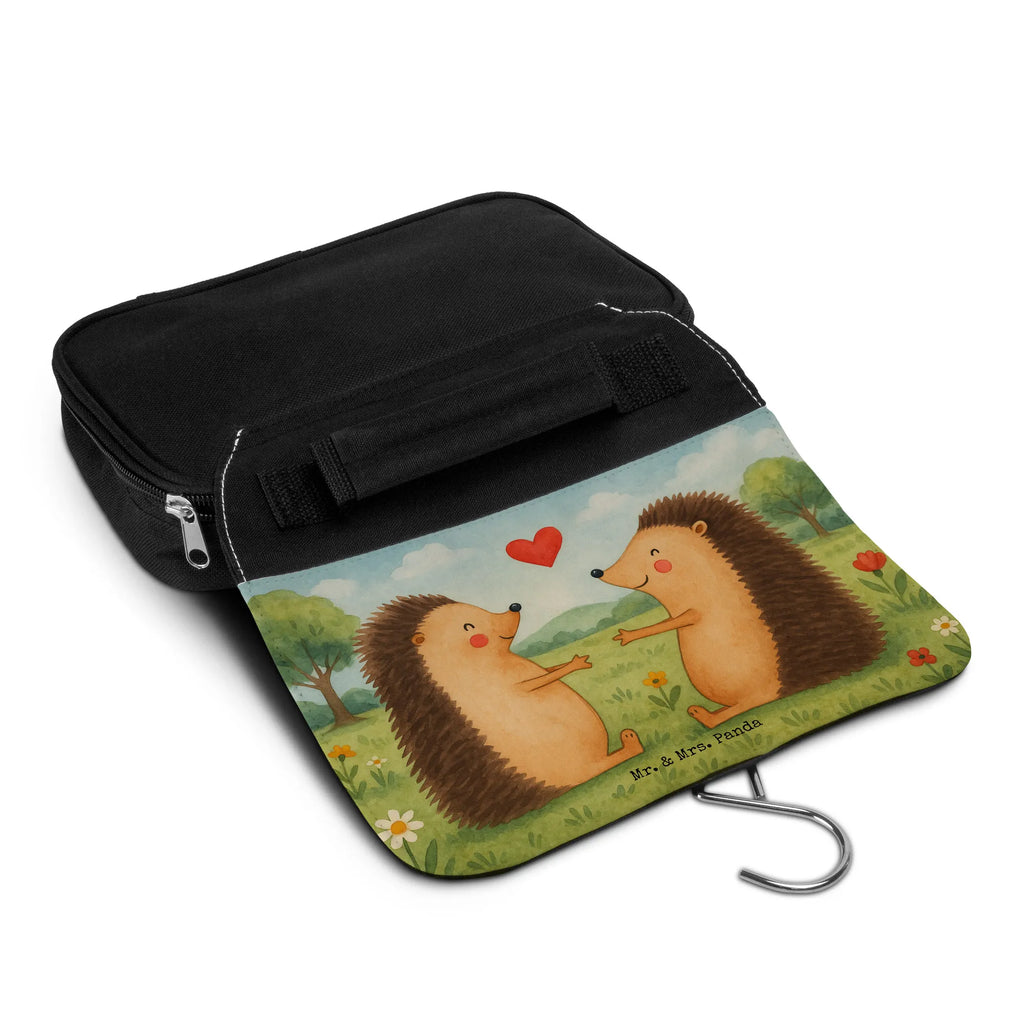 Kulturbeutel Igel Liebe Design Kulturbeutel Aus Filz, Waschbeutel, Kulturbeutel Set, Nachhaltiger Kulturbeutel, Kulturbeutel Für Wochenende, Kulturbeutel Waschbar, Kulturbeutel Zum Aufhängen, Kulturbeutel Aus Baumwolle, Necessaire, Kulturbeutel Flugzeug, Edler Kulturbeutel, Klassischer Kulturbeutel, Kulturbeutel Mit Fächern, Kulturbeutel Geschenkidee, Kulturbeutel Aus Leder, Schlichter Kulturbeutel, Kulturbeutel für Herren, Kulturbeutel Herren, Kulturbeutel Aus Stoff, Kulturbeutel Organizer, Kulturbeutel Transparent, Umweltfreundlicher Kulturbeutel, Kulturbeutel Wasserdicht, Kulturbeutel Aus Kunststoff, Moderner Kulturbeutel, Kulturbeutel Damen, Kulturbeutel Klein, Kulturbeutel Für Urlaub, Kulturbeutel Mit Reißverschluss, Kulturbeutel Groß, Reisebeutel, Kulturtasche, Kosmetiktasche, Kulturbeutel Mit Spiegel, Kulturbeutel Kompakt, Kulturbeutel Unisex, Lustiger Kulturbeutel, Kulturbeutel, Toilettentasche, Kulturbeutel Mit Haken, Design Kulturbeutel, Kulturbeutel Kinder, Kulturbeutel Für Businessreise, Kulturbeutel Handgepäck, Kulturbeutel Reise, Liebe, Partner, Freund, Freundin, Ehemann, Ehefrau, Heiraten, Verlobung, Heiratsantrag, Liebesgeschenk, Jahrestag, Hocheitstag, Verlobt, Verliebt, Geschenk, Hochzeit, Liebesbeweis, Verheiratet, Igel, Hochzeitstag