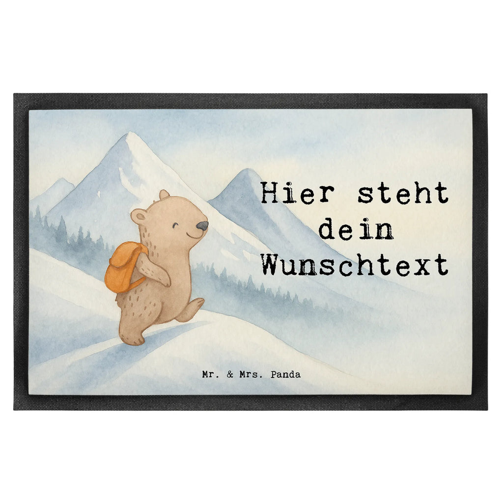Personalisierte Fußmatte Bär Bergsteigen Design Personalisierte Fußmatte, Namensfussmatte, Fußmatte mit Namen, Türvorleger personalisiert, Fußmatte bedrucken, Wunschnamen, Türvorleger mit Namen, Bedrucken, Personalisiert, Haustürmatte personalisiert, Personalisieruung, Geschenk, Sport, Sportart, Hobby, Schenken, Danke, Dankeschön, Auszeichnung, Gewinn, Sportler, Bergsteigen, Trekking, Alpinismus, Alpinwandern, Bergsport, wandern