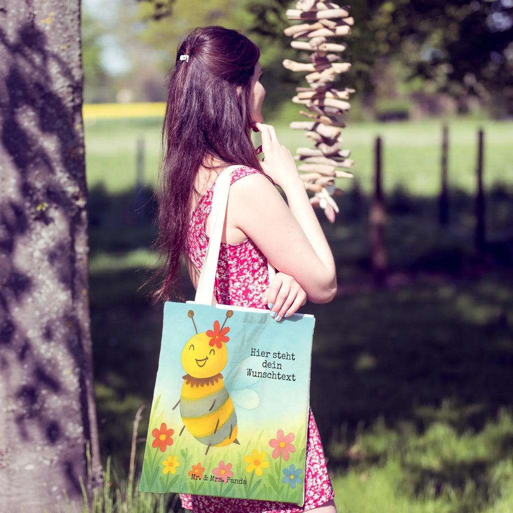 Personalisierte Einkaufstasche Biene Blume Design Stofftasche Mit Wunschtext, Tragetasche Mit Text, Tragetasche Für Einkäufe Personalisiert, Tragetasche Mit Motiv Und Wunschtext, Tragetasche Mit Spruch, Bunte Tragetasche Mit Namen, Faltbare Tragetasche Mit Wunschtext, Tragetasche Mit Wunschtext, Einkaufstasche Personalisiert, Tragetasche Mit Personalisierung, Tragetasche Als Geschenk Mit Wunschtext, Lustige Tragetasche Mit Text, Design Tragetasche Personalisiert, Tragetasche Für Damen Mit Namen, Umweltfreundliche Tragetasche Mit Namen, Leinentasche Mit Gravur, Tragetasche Modern Mit Gravur, Tragetasche Für Büro Mit Namen, Tragetasche Für Schule Mit Wunschtext, Baumwolltasche Mit Namen, Tragetasche Selbst Gestalten, Personalisierte Tragetasche, Jutetasche Mit Wunschtext, Tragetasche Mit Initialen, Tragetasche Personalisiert, Tragetasche Mit Namen, Tragetasche Für Kinder Mit Wunschtext, Wiederverwendbare Tragetasche Mit Wunschtext, Große Tragetasche Mit Namen, Tragetasche Bedruckt Mit Wunschtext, Nachhaltige Tragetasche Personalisiert, Kleine Tragetasche Mit Text, Tragetasche Für Herren Personalisiert, Vintage Tragetasche Mit Wunschtext, Tragetasche Für Alltag Mit Text, Biene, Wespe, Hummel