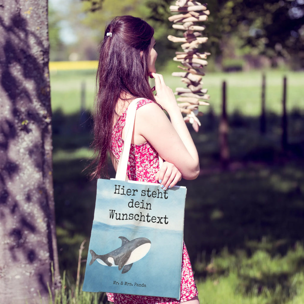 Personalisierte Einkaufstasche Orca Design Vintage Tragetasche Mit Wunschtext, Tragetasche Modern Mit Gravur, Leinentasche Mit Gravur, Tragetasche Mit Wunschtext, Tragetasche Bedruckt Mit Wunschtext, Faltbare Tragetasche Mit Wunschtext, Tragetasche Mit Spruch, Jutetasche Mit Wunschtext, Tragetasche Für Büro Mit Namen, Große Tragetasche Mit Namen, Tragetasche Für Einkäufe Personalisiert, Bunte Tragetasche Mit Namen, Tragetasche Mit Initialen, Lustige Tragetasche Mit Text, Tragetasche Für Schule Mit Wunschtext, Tragetasche Für Herren Personalisiert, Stofftasche Mit Wunschtext, Tragetasche Für Alltag Mit Text, Tragetasche Personalisiert, Design Tragetasche Personalisiert, Baumwolltasche Mit Namen, Tragetasche Mit Motiv Und Wunschtext, Personalisierte Tragetasche, Tragetasche Selbst Gestalten, Tragetasche Mit Text, Einkaufstasche Personalisiert, Tragetasche Mit Personalisierung, Nachhaltige Tragetasche Personalisiert, Umweltfreundliche Tragetasche Mit Namen, Tragetasche Als Geschenk Mit Wunschtext, Tragetasche Mit Namen, Kleine Tragetasche Mit Text, Wiederverwendbare Tragetasche Mit Wunschtext, Tragetasche Für Kinder Mit Wunschtext, Tragetasche Für Damen Mit Namen, Meerestiere, Meer, Urlaub, Wal, Orcas, Arbeit, Killerwal, Selbstliebe, Möglichkeiten, Motivation, Orca, Büro, Neustart, Startup