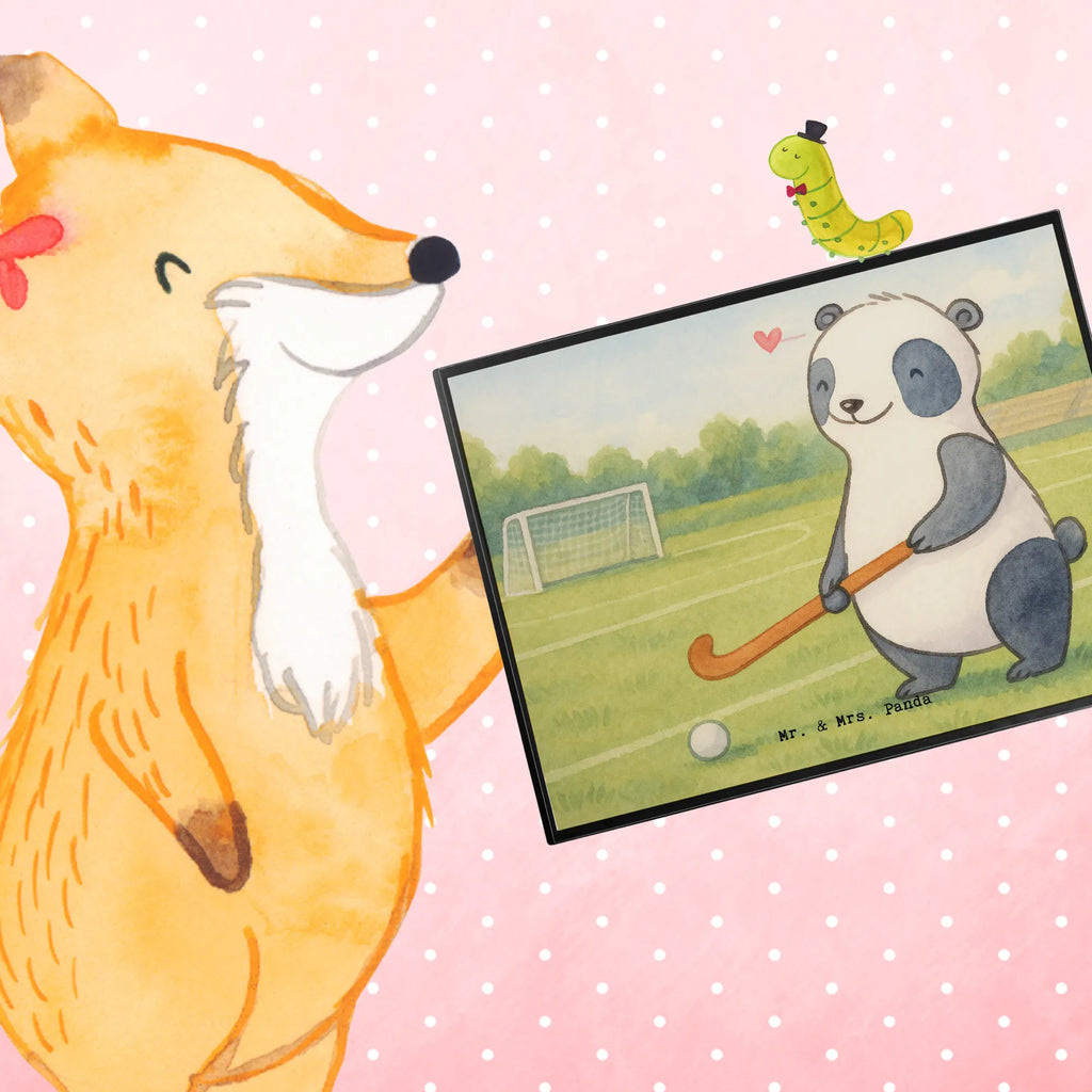 Schreibtischunterlage Panda Hockey spielen Design Büroartikel, Schreibtischunterlage Groß, Schreibwaren, Schreibtischauflage, Bürobedarf, Schreibunterlage, Schreibtisch Unterlagen, Geschenk, Sport, Sportart, Hobby, Schenken, Danke, Dankeschön, Auszeichnung, Gewinn, Sportler, Hockeyschläger, Feldhockey, Hockey spielen, Hockey Verein