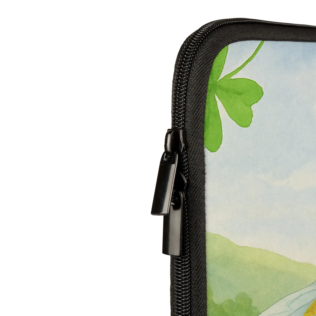 Personalisierte Notebook Tasche Hummeln Kleeblatt Design Notebook-Rucksack Mit Namen, Notebook-Tasche Für 17 Zoll Mit Namen, Notebook-Tasche Büro Mit Namensgravur, Notebook-Tasche Ergonomisch Mit Namen, Notebook-Tasche Leicht Mit Namensgravur, Notebook-Tasche Modern Mit Namen, Laptop-Hülle Mit Namensgravur, Notebook-Tasche Mit Tragegriff Und Wunschname, Notebook-Tasche Reisegeeignet Mit Wunschname, Laptop-Rucksack Mit Namensschild, Notebook-Tasche Wasserfest Mit Namensgravur, Notebook-Tasche Business Mit Namensdruck, Notebook-Tasche Gepolstert Mit Wunschname, Notebook-Tasche Mit Organizer Und Namen, Notebook-Tasche Aus Canvas Mit Namen, Laptop-Aktentasche Mit Wunschname, Notebook-Umhängetasche Mit Namen, Notebook-Tasche Studenten Mit Namen, Notebook-Tasche Für Herren Mit Namensgravur, Notebook-Tasche Aus Neopren Mit Wunschname, Notebook-Tasche Vintage Mit Namenslabel, Laptop-Sleeve Mit Namen, Notebook-Tasche Aus Nylon Mit Namensdruck, Notebookhülle Mit Namensdruck, Notebook-Tasche Für Damen Mit Wunschname, Notebook-Tasche Minimalistisch Mit Namen, Notebook-Tasche Aus Leder Mit Namen, Notebook-Tasche Casual Mit Namen, Laptop-Umhängetasche Mit Wunschname, Laptoptasche Mit Wunschname, Notebook-Tasche Klassisch Mit Wunschname, Notebook-Querträger Mit Namensgravur, Notebook-Tasche Robust Mit Wunschname, Laptophülle Mit Namen, Notebook-Tasche Für 15 Zoll Mit Namensgravur, Notebook-Tasche Mit Schultergurt Mit Namenslabel, Notebook-Tasche Rucksackstil Mit Wunschname, Notebook-Case Mit Namenslabel, Notebook-Tasche Für 13 Zoll Mit Wunschname, Notebook-Tasche Mit Reißverschluss Und Namen, Laptop-Messenger-Bag Mit Namen, Personalisierte Notebooktasche, Notebook-Tasche Mit Zubehörfach Und Namen, Notebook-Aktentasche Mit Namenslabel, Notebook-Tasche Slim Mit Wunschname, Laptop-Case Mit Wunschname, Notebooktasche Mit Namen, Notebook-Sleeve Mit Wunschname, Tiermotive, Gute Laune, lustige Sprüche, Tiere, Spruch schön, glücklich sein, Spruch positiv, Spruch fröhlich, Biene Deko, glücklich werden, Hummel, Biene