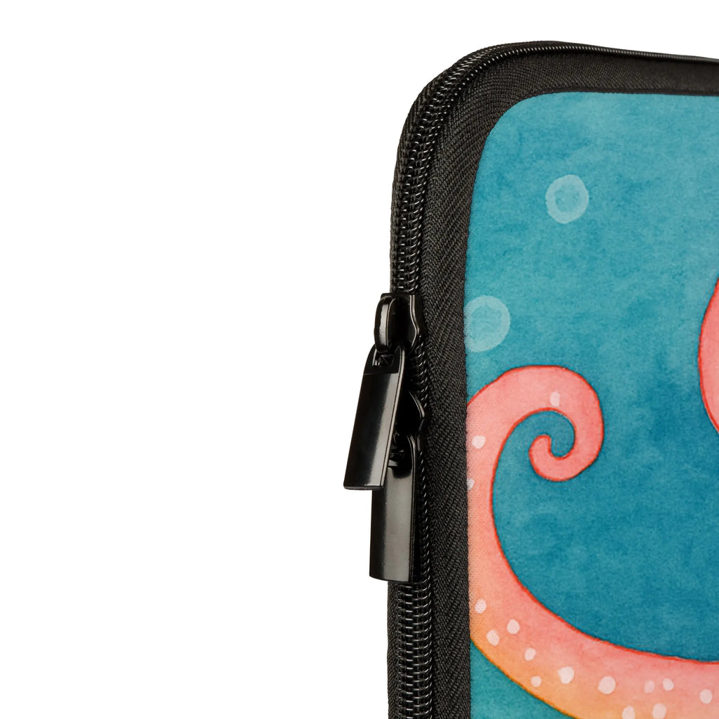 Personalisierte Notebook Tasche Tintenfisch Design Notebook-Tasche Aus Leder Mit Namen, Laptop-Umhängetasche Mit Wunschname, Laptop-Sleeve Mit Namen, Laptophülle Mit Namen, Notebook-Tasche Für 13 Zoll Mit Wunschname, Notebook-Tasche Für 15 Zoll Mit Namensgravur, Notebook-Sleeve Mit Wunschname, Notebook-Aktentasche Mit Namenslabel, Notebook-Tasche Mit Schultergurt Mit Namenslabel, Notebook-Tasche Mit Tragegriff Und Wunschname, Notebook-Tasche Rucksackstil Mit Wunschname, Notebook-Tasche Casual Mit Namen, Notebooktasche Mit Namen, Notebook-Tasche Leicht Mit Namensgravur, Notebook-Tasche Vintage Mit Namenslabel, Notebook-Tasche Mit Zubehörfach Und Namen, Laptop-Aktentasche Mit Wunschname, Notebook-Rucksack Mit Namen, Notebook-Tasche Slim Mit Wunschname, Laptoptasche Mit Wunschname, Notebookhülle Mit Namensdruck, Notebook-Umhängetasche Mit Namen, Notebook-Tasche Aus Neopren Mit Wunschname, Notebook-Tasche Modern Mit Namen, Notebook-Tasche Für Herren Mit Namensgravur, Laptop-Hülle Mit Namensgravur, Notebook-Case Mit Namenslabel, Notebook-Tasche Studenten Mit Namen, Notebook-Tasche Wasserfest Mit Namensgravur, Notebook-Tasche Klassisch Mit Wunschname, Notebook-Tasche Reisegeeignet Mit Wunschname, Notebook-Tasche Aus Nylon Mit Namensdruck, Notebook-Tasche Mit Organizer Und Namen, Notebook-Querträger Mit Namensgravur, Notebook-Tasche Für 17 Zoll Mit Namen, Notebook-Tasche Business Mit Namensdruck, Notebook-Tasche Mit Reißverschluss Und Namen, Laptop-Messenger-Bag Mit Namen, Notebook-Tasche Aus Canvas Mit Namen, Personalisierte Notebooktasche, Notebook-Tasche Für Damen Mit Wunschname, Notebook-Tasche Robust Mit Wunschname, Notebook-Tasche Ergonomisch Mit Namen, Laptop-Rucksack Mit Namensschild, Laptop-Case Mit Wunschname, Notebook-Tasche Minimalistisch Mit Namen, Notebook-Tasche Büro Mit Namensgravur, Notebook-Tasche Gepolstert Mit Wunschname, Tiermotive, Gute Laune, lustige Sprüche, Tiere, Krake, Meerestier, Ozean, Meer, Arme, Wasser, Tintenfisch