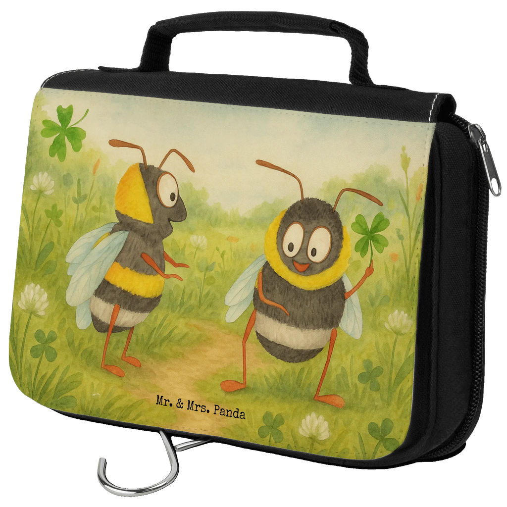 Kulturbeutel Hummeln Kleeblatt Design Design Kulturbeutel, Umweltfreundlicher Kulturbeutel, Kosmetiktasche, Edler Kulturbeutel, Kulturbeutel, Kulturbeutel Transparent, Kulturbeutel Für Businessreise, Kulturbeutel Geschenkidee, Kulturbeutel Herren, Lustiger Kulturbeutel, Kulturbeutel Kinder, Kulturbeutel Flugzeug, Kulturbeutel Mit Haken, Kulturbeutel Damen, Kulturbeutel Organizer, Kulturbeutel Mit Fächern, Kulturbeutel Für Wochenende, Kulturbeutel Aus Kunststoff, Kulturbeutel Set, Toilettentasche, Moderner Kulturbeutel, Kulturbeutel Waschbar, Kulturbeutel Unisex, Kulturbeutel Aus Filz, Kulturbeutel Aus Baumwolle, Kulturbeutel Handgepäck, Kulturbeutel Wasserdicht, Reisebeutel, Kulturbeutel Kompakt, Nachhaltiger Kulturbeutel, Kulturbeutel Groß, Schlichter Kulturbeutel, Kulturbeutel Mit Spiegel, Kulturbeutel Aus Leder, Kulturbeutel Aus Stoff, Kulturbeutel Zum Aufhängen, Waschbeutel, Klassischer Kulturbeutel, Kulturbeutel Klein, Kulturbeutel Mit Reißverschluss, Kulturtasche, Necessaire, Kulturbeutel Für Urlaub, Kulturbeutel Reise, Kulturbeutel für Herren, Tiermotive, Gute Laune, lustige Sprüche, Tiere, Spruch positiv, Biene Deko, Spruch fröhlich, Spruch schön, Hummel, glücklich werden, glücklich sein, Biene