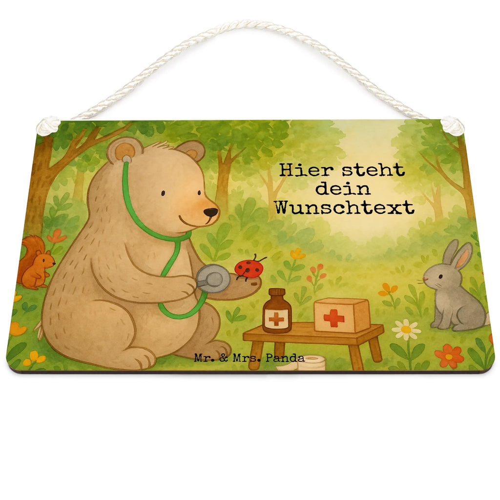 Personalisiertes Deko Schild Bär Arzt Design Schild Zum Aufstellen Mit Wunschtext, Holzschild Mit Wunschtext, Deko Schild Mit Wunschtext, Rustikales Deko Schild Personalisiert, Lustiges Deko Schild Mit Wunschtext, Vintage Deko Schild Mit Gravur, Schild Mit Botschaft, Deko Schild Für Wohnzimmer Mit Wunschtext, Deko Schild Mit Herz Und Text, Wandschild Mit Text, Kleines Deko Schild Mit Wunschtext, Deko Wandtafel Mit Namen, Deko Schild Für Freunde Mit Namen, Deko Schild Mit Blumenmotiv Und Gravur, Personalisiertes Deko Schild, Landhausstil Schild Mit Namen, Deko Schild Für Garten Mit Wunschtext, Modernes Deko Schild Mit Text, Shabby Chic Schild Mit Wunschtext, Metallschild Personalisiert, Spruchschild Mit Wunschtext, Großes Deko Schild Personalisiert, Deko Schild Als Geschenk Personalisiert, Geschenkidee Deko Schild Mit Text, Deko Schild Für Flur Mit Gravur, Deko Schild Für Balkon Mit Namen, Schild Zum Hinstellen Mit Text, Dekoschild Personalisiert, Deko Schild Mit Gravur, Liebevoll Gestaltetes Deko Schild Mit Wunschtext, Deko Schild Für Küche Personalisiert, Deko Schild Selbst Gestalten, Deko Schild Mit Spruch, Schild Mit Individuellem Text, Deko Schild Für Familie Mit Text, Deko Schild Mit Namen, Türschild Mit Namen, Bär, Teddy, Teddybär, Doktor, Professor, Doktorin, Professorin, Ärztin, Arzt