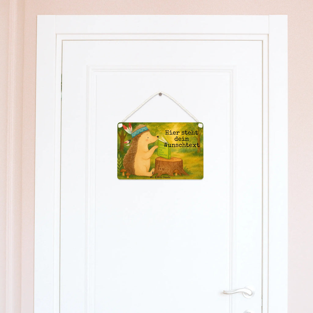 Personalisiertes Deko Schild Igel Federschmuck Design Deko Schild Für Balkon Mit Namen, Wandschild Mit Text, Schild Mit Botschaft, Deko Schild Für Familie Mit Text, Deko Schild Für Wohnzimmer Mit Wunschtext, Deko Schild Mit Blumenmotiv Und Gravur, Shabby Chic Schild Mit Wunschtext, Türschild Mit Namen, Großes Deko Schild Personalisiert, Dekoschild Personalisiert, Kleines Deko Schild Mit Wunschtext, Schild Zum Aufstellen Mit Wunschtext, Deko Schild Als Geschenk Personalisiert, Liebevoll Gestaltetes Deko Schild Mit Wunschtext, Schild Zum Hinstellen Mit Text, Modernes Deko Schild Mit Text, Deko Schild Selbst Gestalten, Deko Wandtafel Mit Namen, Landhausstil Schild Mit Namen, Holzschild Mit Wunschtext, Metallschild Personalisiert, Geschenkidee Deko Schild Mit Text, Deko Schild Für Flur Mit Gravur, Deko Schild Mit Spruch, Personalisiertes Deko Schild, Spruchschild Mit Wunschtext, Deko Schild Für Garten Mit Wunschtext, Deko Schild Mit Gravur, Lustiges Deko Schild Mit Wunschtext, Deko Schild Für Freunde Mit Namen, Deko Schild Mit Wunschtext, Schild Mit Individuellem Text, Deko Schild Mit Namen, Rustikales Deko Schild Personalisiert, Deko Schild Für Küche Personalisiert, Vintage Deko Schild Mit Gravur, Deko Schild Mit Herz Und Text, Waldtiere, Tiere, Igel, Abenteuer, Indianer, Lagerfeuer, Camping