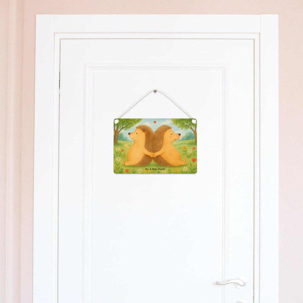 Deko Schild Igel händchenhaltend Design Dekoschild Aus Holz, Spruchschild, Türschild, Dekoschild Geschenk, Metallschild, Schild Aus Metall, Shabby Chic Schild, Dekoschild Zum Aufhängen, Deko schild Mit Spruch, Dekoschild Klein, Dekos child Für Garten, Schild Zum Aufstellen, Rustikales Deko schild, Deko schild Für Balkon, Schild Zum Hinstellen, Deko schild Mit Blumenmotiv, Dekoschild, Dekoschild Groß, Deko schild Liebevoll Gestaltet, Deko schild Mit Lebensweisheit, Dekoschild Handgemacht, Lustiges Deko schild, Dekoschild Für Badezimmer, Deko schild Für Küche, Wanddeko Schild, Deko schild Mit Motiv, Dekoschild Für Familie, Schild Aus Holz, Holzschild, Dekoschild Für Flur, Deko schild Für Wohnzimmer, Deko schild Mit Herz, Deko schild Landhausstil, Deko schild Modern, Deko Wandtafel, Dekoschild Für Freunde, Wandschild, Vintage Schild, Deko Schild, Türschild Mit Spruch, Liebe, Partner, Freund, Freundin, Ehemann, Ehefrau, Heiraten, Verlobung, Heiratsantrag, Liebesgeschenk, Jahrestag, Hocheitstag, Love, Hochzeit, Gemeinsamkeit, Igelliebe, Hand in Hand, Liebesbeweis, Liebesbotschaft, Geschenk für zwei, große Liebe, Igel, Lieblingsmensch