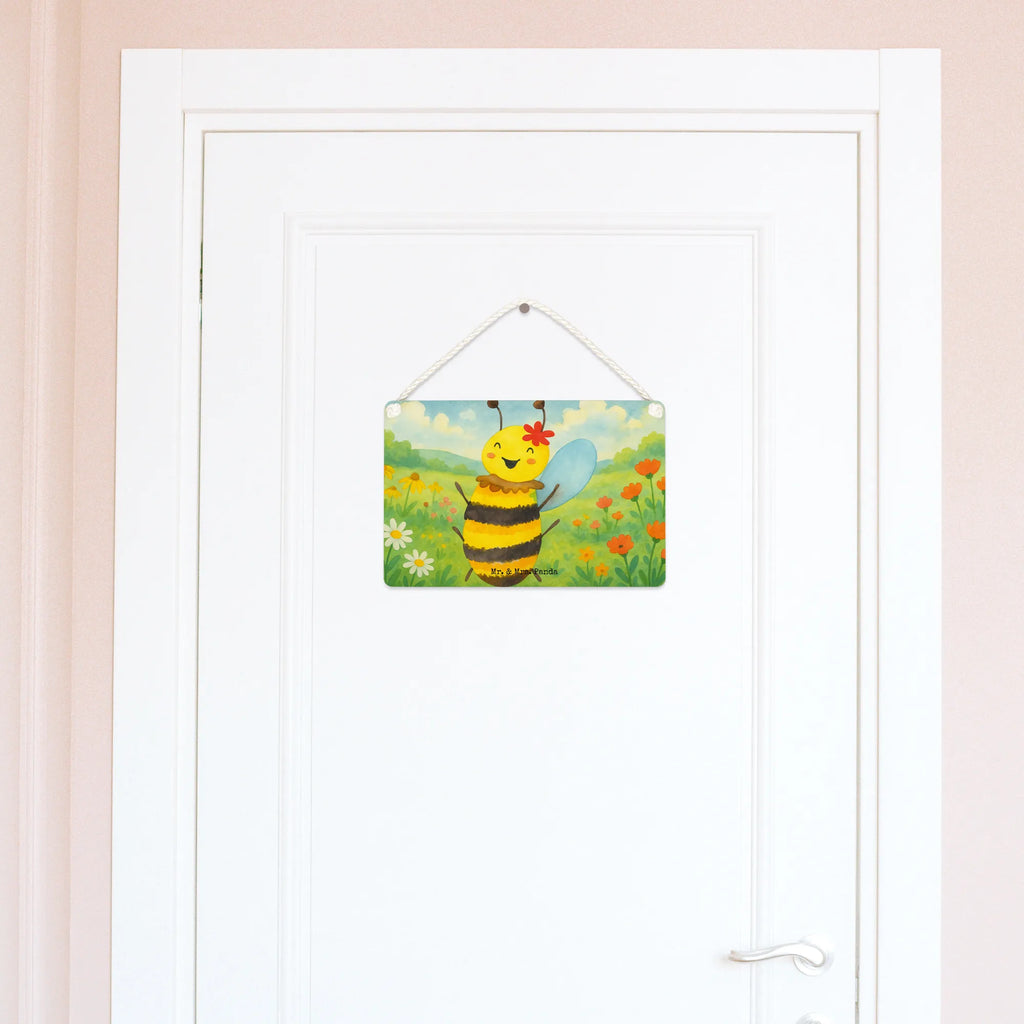 Deko Schild Biene Happy Design Wanddeko Schild, Dekoschild Für Flur, Schild Aus Metall, Deko schild Mit Herz, Spruchschild, Schild Aus Holz, Deko schild Mit Blumenmotiv, Deko schild Mit Spruch, Dekoschild Handgemacht, Schild Zum Hinstellen, Schild Zum Aufstellen, Dekoschild Klein, Türschild, Dekoschild Zum Aufhängen, Dekoschild, Dekoschild Für Badezimmer, Dekoschild Für Freunde, Wandschild, Rustikales Deko schild, Lustiges Deko schild, Deko Schild, Deko schild Mit Lebensweisheit, Dekoschild Geschenk, Dekos child Für Garten, Deko schild Landhausstil, Deko schild Liebevoll Gestaltet, Shabby Chic Schild, Deko Wandtafel, Dekoschild Groß, Deko schild Mit Motiv, Holzschild, Metallschild, Deko schild Für Balkon, Vintage Schild, Deko schild Für Wohnzimmer, Deko schild Für Küche, Dekoschild Für Familie, Dekoschild Aus Holz, Türschild Mit Spruch, Deko schild Modern, Biene, Wespe, Hummel