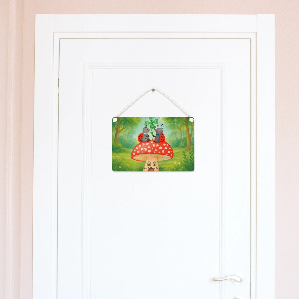 Deko Schild Marienkäfer Fliegenpilz Design Türschild Mit Spruch, Schild Aus Holz, Deko schild Mit Herz, Schild Zum Hinstellen, Lustiges Deko schild, Shabby Chic Schild, Deko schild Liebevoll Gestaltet, Deko schild Mit Blumenmotiv, Dekoschild, Wandschild, Spruchschild, Dekos child Für Garten, Holzschild, Deko schild Modern, Dekoschild Für Flur, Deko schild Mit Lebensweisheit, Deko schild Landhausstil, Deko Schild, Schild Aus Metall, Deko schild Mit Spruch, Deko schild Für Balkon, Dekoschild Für Badezimmer, Deko Wandtafel, Schild Zum Aufstellen, Deko schild Für Küche, Deko schild Mit Motiv, Dekoschild Aus Holz, Dekoschild Handgemacht, Rustikales Deko schild, Vintage Schild, Dekoschild Klein, Dekoschild Zum Aufhängen, Deko schild Für Wohnzimmer, Türschild, Dekoschild Für Freunde, Dekoschild Für Familie, Dekoschild Groß, Metallschild, Wanddeko Schild, Dekoschild Geschenk, Tiermotive, Gute Laune, lustige Sprüche, Tiere, Haus, Fliegenpilz, zuhause, Fleigenpilzhaus, Wohnung, Marienkäfer