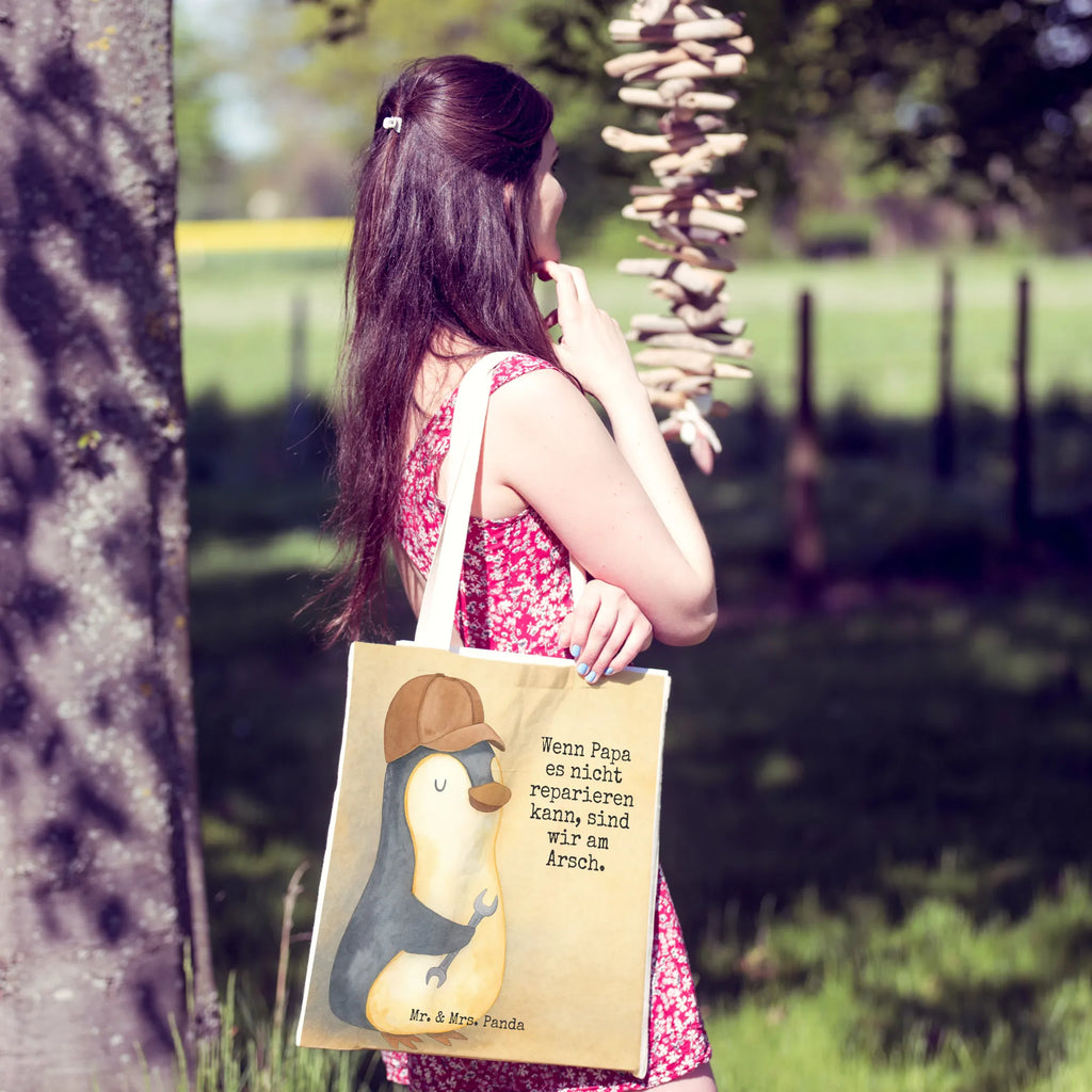 Einkaufstasche Wenn Papa es nicht reparieren kann, sind wir am Arsch Design Tragetasche Umweltfreundlich, Tragetasche Mit Henkel, Baumwolltasche, Tragetasche Wiederverwendbar, Tragetasche Für Bücher, Tragetasche Für Einkäufe, Tragetasche Kinder, Tragetasche Ohne Plastik, Leinentasche, Stofftaschen, Faltbare Tragetasche, Tragetasche Zum Umhängen, Jutetaschen, Tragetasche Für Schule, Tragetasche Bedruckt, Tragetasche Mit Spruch, Tragetasche Waschbar, Jutetasche, Einkaufstasche, Tragetasche Herren, Baumwolltaschen, Tragetasche Blanko, Tragetasche, Tragetasche Vintage, Leinentaschen, Große Tragetasche, Tragetasche Design, Tragetasche Für Büro, Stofftasche, Tragetasche Geschenkidee, Beutel Tasche, Einkaufstaschen, Tragetasche Modern, Lustige Tragetasche, Kleine Tragetasche, Tragetaschen, Tragetasche Nachhaltig, Tragetasche Robust, Bunte Tragetasche, Tragetasche Handgemacht, Tragetasche Damen, Tragetasche Mit Motiv, Tragetasche Für Alltag, Familie, Vatertag, Muttertag, Bruder, Schwester, Mama, Papa, Oma, Opa, Vater, Geschenk Papa, Bester Papa der Welt