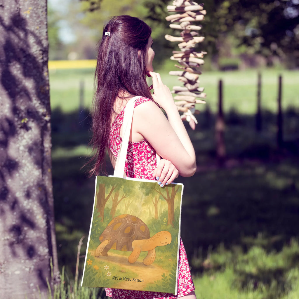 Einkaufstasche Schildkröte Marschieren Design Beutel Tasche, Kleine Tragetasche, Tragetasche Bedruckt, Tragetasche Für Büro, Lustige Tragetasche, Tragetasche Mit Spruch, Tragetasche Für Schule, Tragetasche Design, Einkaufstaschen, Jutetasche, Einkaufstasche, Tragetasche Handgemacht, Tragetasche Mit Motiv, Tragetasche Geschenkidee, Faltbare Tragetasche, Tragetasche Wiederverwendbar, Bunte Tragetasche, Tragetasche Für Alltag, Tragetasche Umweltfreundlich, Tragetasche Mit Henkel, Baumwolltasche, Leinentasche, Tragetasche Waschbar, Stofftasche, Tragetasche Nachhaltig, Tragetasche Ohne Plastik, Jutetaschen, Tragetasche Damen, Tragetasche Kinder, Tragetasche Zum Umhängen, Tragetasche Blanko, Stofftaschen, Tragetasche Modern, Leinentaschen, Baumwolltaschen, Tragetasche Herren, Tragetasche Für Bücher, Tragetasche, Tragetasche Robust, Tragetasche Vintage, Große Tragetasche, Tragetasche Für Einkäufe, Tragetaschen, Meerestiere, Meer, Urlaub, Reiselust, Neustart, Schildkröten, Lieblingsmensch, Motivation, Inspiration, get lost, Abenteuer, Schildkröte