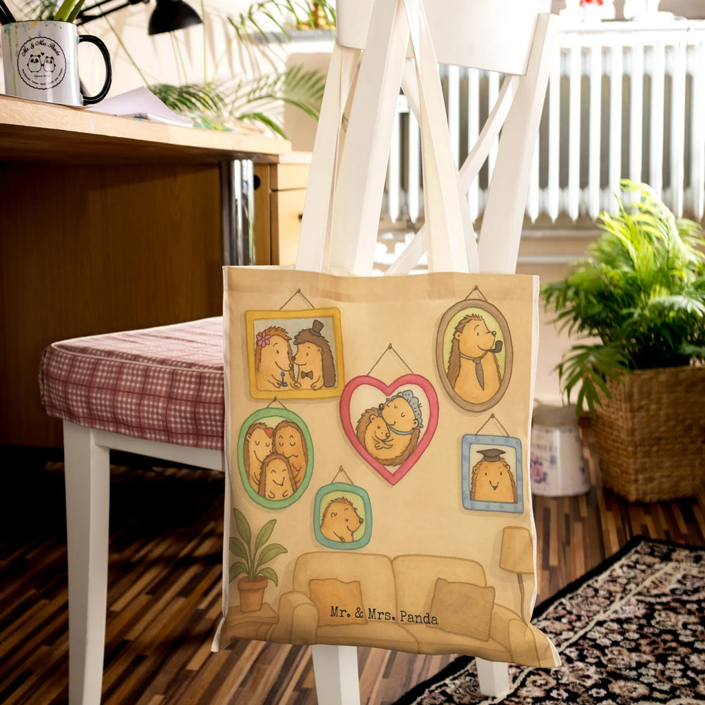 Einkaufstasche Igel Familie Design Tragetasche Für Büro, Tragetasche Für Schule, Tragetasche Design, Tragetasche Mit Motiv, Tragetasche Kinder, Tragetasche Handgemacht, Kleine Tragetasche, Tragetasche Waschbar, Tragetasche Blanko, Lustige Tragetasche, Tragetasche Bedruckt, Bunte Tragetasche, Tragetasche, Stofftaschen, Tragetasche Ohne Plastik, Tragetasche Für Alltag, Große Tragetasche, Einkaufstasche, Leinentasche, Tragetasche Für Bücher, Tragetasche Wiederverwendbar, Faltbare Tragetasche, Stofftasche, Tragetasche Robust, Tragetasche Geschenkidee, Tragetasche Vintage, Tragetasche Für Einkäufe, Beutel Tasche, Jutetasche, Jutetaschen, Tragetasche Mit Henkel, Tragetasche Nachhaltig, Tragetasche Umweltfreundlich, Einkaufstaschen, Tragetasche Modern, Leinentaschen, Tragetaschen, Tragetasche Damen, Tragetasche Mit Spruch, Baumwolltasche, Tragetasche Herren, Tragetasche Zum Umhängen, Baumwolltaschen, Familie, Vatertag, Muttertag, Bruder, Schwester, Mama, Papa, Oma, Opa, Igel, Glück, Zusammenhalt, Bilder, Liebe