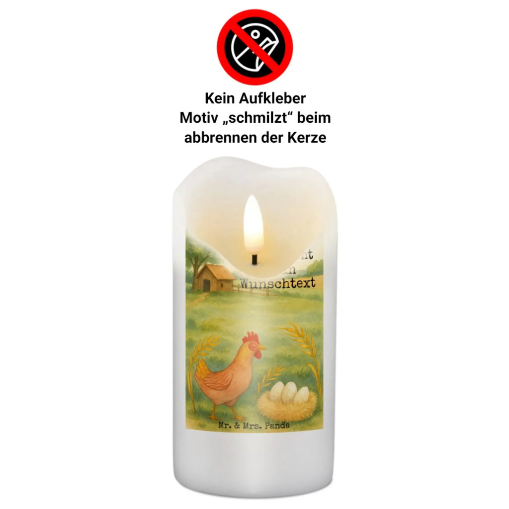 Personalisierte Kerze Huhn Stolz Design Blockkerze Mit Namensdruck, Bio-Kerze Mit Wunschname, Adventskerze Mit Wunschname, Sojawachskerze Mit Namensdruck, Tischkerze Mit Namensdruck, Laternenkerze Mit Namensdruck, Tafelkerze Mit Wunschname, Fair-Trade-Kerze Mit Namensgravur, Gastgeschenk Kerze Mit Namen, Votivkerze Mit Wunschname, Metall-Kerze Mit Namensgravur, Kerze Für Hochzeit Mit Namensgravur, Andachtskerze Mit Namensgravur, Osterkerze Mit Namen, Kerzen-Set Mit Namensgravur, Stumpenkerze Mit Namensgravur, LED-Kerze Mit Wunschname, Kerze Mit Namen, Glas-Kerze Mit Wunschname, Kerze Mit Spruch Und Namen, Streukerze Mit Namensdruck, Stearinkerze Mit Gravur, Teelicht Mit Namensdruck, Duftkerze Mit Namen, Grabkerze Mit Namensgravur, Stabkerze Mit Gravur, Schwimmkerze Mit Namen, Weihnachtskerze Mit Namensgravur, Handgemachte Kerze Mit Wunschname, Kerze Mit Prägung Und Wunschname, Firmungskerze Mit Wunschname, Gedenkkerze Mit Namen, Handgegossene Kerze Mit Namen, Kerze Für Geburtstag Mit Wunschname, Personalisierte Kerze, Trauerkerze Mit Namen, Holz-Kerze Mit Namen, Gartenkerze Mit Namen, Kommunionkerze Mit Namen, Bienenwachskerze Mit Wunschname, Taufekerze Mit Namensgravur, Outdoor-Kerze Mit Namensgravur, Bauernhof, Hoftiere, Landwirt, Landwirtin, Schwangerschaft, Magie, Hühner, Landleben, Hahn, Henne, Motivation, Eier, Geburt, Hof, Spruch