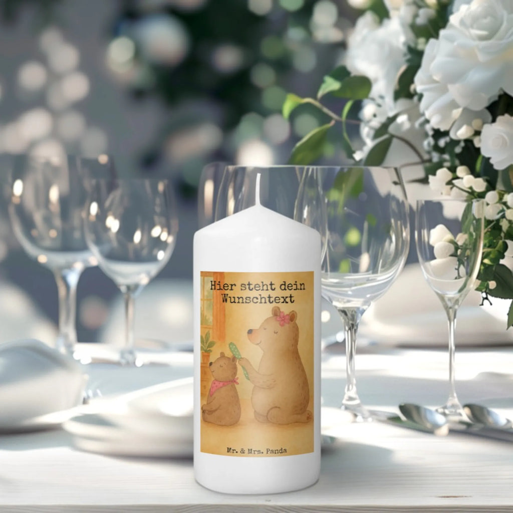 Personalisierte Kerze Bär Kind Design Metall-Kerze Mit Namensgravur, Outdoor-Kerze Mit Namensgravur, Votivkerze Mit Wunschname, Trauerkerze Mit Namen, Kerze Für Hochzeit Mit Namensgravur, Handgemachte Kerze Mit Wunschname, LED-Kerze Mit Wunschname, Taufekerze Mit Namensgravur, Gastgeschenk Kerze Mit Namen, Adventskerze Mit Wunschname, Teelicht Mit Namensdruck, Osterkerze Mit Namen, Tischkerze Mit Namensdruck, Kerze Mit Namen, Schwimmkerze Mit Namen, Gartenkerze Mit Namen, Glas-Kerze Mit Wunschname, Kerzen-Set Mit Namensgravur, Stabkerze Mit Gravur, Sojawachskerze Mit Namensdruck, Gedenkkerze Mit Namen, Personalisierte Kerze, Blockkerze Mit Namensdruck, Handgegossene Kerze Mit Namen, Kommunionkerze Mit Namen, Andachtskerze Mit Namensgravur, Holz-Kerze Mit Namen, Kerze Mit Spruch Und Namen, Stumpenkerze Mit Namensgravur, Streukerze Mit Namensdruck, Stearinkerze Mit Gravur, Weihnachtskerze Mit Namensgravur, Duftkerze Mit Namen, Tafelkerze Mit Wunschname, Laternenkerze Mit Namensdruck, Bienenwachskerze Mit Wunschname, Grabkerze Mit Namensgravur, Kerze Mit Prägung Und Wunschname, Bio-Kerze Mit Wunschname, Fair-Trade-Kerze Mit Namensgravur, Kerze Für Geburtstag Mit Wunschname, Firmungskerze Mit Wunschname, Familie, Vatertag, Muttertag, Bruder, Schwester, Mama, Papa, Oma, Opa, Geschenk, Mutti, Mutter