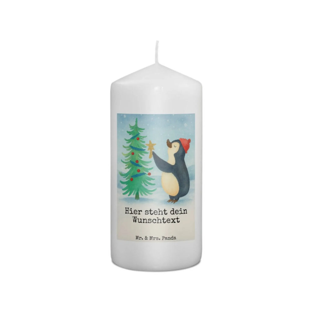 Personalisierte Kerze Pinguin Weihnachtsbaum Design Streukerze Mit Namensdruck, Sojawachskerze Mit Namensdruck, Metall-Kerze Mit Namensgravur, Stumpenkerze Mit Namensgravur, Teelicht Mit Namensdruck, Handgegossene Kerze Mit Namen, Gastgeschenk Kerze Mit Namen, Kommunionkerze Mit Namen, Kerze Mit Namen, Stabkerze Mit Gravur, Outdoor-Kerze Mit Namensgravur, Taufekerze Mit Namensgravur, Personalisierte Kerze, Tafelkerze Mit Wunschname, Trauerkerze Mit Namen, Andachtskerze Mit Namensgravur, Kerzen-Set Mit Namensgravur, Gartenkerze Mit Namen, Grabkerze Mit Namensgravur, Osterkerze Mit Namen, Kerze Für Hochzeit Mit Namensgravur, Duftkerze Mit Namen, Stearinkerze Mit Gravur, Kerze Mit Prägung Und Wunschname, Kerze Mit Spruch Und Namen, Bienenwachskerze Mit Wunschname, Bio-Kerze Mit Wunschname, Blockkerze Mit Namensdruck, Handgemachte Kerze Mit Wunschname, Glas-Kerze Mit Wunschname, Schwimmkerze Mit Namen, Fair-Trade-Kerze Mit Namensgravur, Firmungskerze Mit Wunschname, Votivkerze Mit Wunschname, LED-Kerze Mit Wunschname, Adventskerze Mit Wunschname, Gedenkkerze Mit Namen, Laternenkerze Mit Namensdruck, Tischkerze Mit Namensdruck, Holz-Kerze Mit Namen, Kerze Für Geburtstag Mit Wunschname, Weihnachtskerze Mit Namensgravur, Winter, Weihnachten, Weihnachtsdeko, Nikolaus, Advent, Heiligabend, Wintermotiv, Pinguin