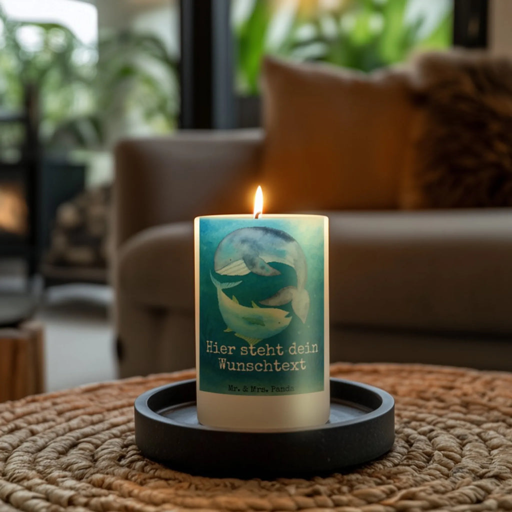 Personalisierte Kerze Walfisch Thunfisch Design Andachtskerze Mit Namensgravur, Gartenkerze Mit Namen, Stearinkerze Mit Gravur, Firmungskerze Mit Wunschname, Trauerkerze Mit Namen, Gedenkkerze Mit Namen, Gastgeschenk Kerze Mit Namen, Bienenwachskerze Mit Wunschname, Grabkerze Mit Namensgravur, Personalisierte Kerze, Kerze Für Geburtstag Mit Wunschname, Glas-Kerze Mit Wunschname, Laternenkerze Mit Namensdruck, Votivkerze Mit Wunschname, Bio-Kerze Mit Wunschname, Kerze Mit Prägung Und Wunschname, Blockkerze Mit Namensdruck, Kerze Für Hochzeit Mit Namensgravur, Tischkerze Mit Namensdruck, Weihnachtskerze Mit Namensgravur, Handgemachte Kerze Mit Wunschname, LED-Kerze Mit Wunschname, Stumpenkerze Mit Namensgravur, Streukerze Mit Namensdruck, Kommunionkerze Mit Namen, Teelicht Mit Namensdruck, Kerzen-Set Mit Namensgravur, Metall-Kerze Mit Namensgravur, Tafelkerze Mit Wunschname, Holz-Kerze Mit Namen, Fair-Trade-Kerze Mit Namensgravur, Stabkerze Mit Gravur, Osterkerze Mit Namen, Kerze Mit Namen, Sojawachskerze Mit Namensdruck, Duftkerze Mit Namen, Kerze Mit Spruch Und Namen, Schwimmkerze Mit Namen, Handgegossene Kerze Mit Namen, Taufekerze Mit Namensgravur, Outdoor-Kerze Mit Namensgravur, Adventskerze Mit Wunschname, Tiermotive, Gute Laune, lustige Sprüche, Tiere, Flachwitz, Tunfisch, Wal, Flachwitz Geschenk, Wahl, Spruch lustig, Witz, Wortwitz lustig, Spruch des Tages