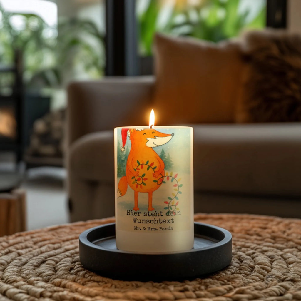 Personalisierte Kerze Fuchs Weihnachten Design Stearinkerze Mit Gravur, Andachtskerze Mit Namensgravur, LED-Kerze Mit Wunschname, Fair-Trade-Kerze Mit Namensgravur, Teelicht Mit Namensdruck, Tischkerze Mit Namensdruck, Osterkerze Mit Namen, Handgemachte Kerze Mit Wunschname, Adventskerze Mit Wunschname, Glas-Kerze Mit Wunschname, Votivkerze Mit Wunschname, Kerze Mit Namen, Taufekerze Mit Namensgravur, Kerze Für Geburtstag Mit Wunschname, Schwimmkerze Mit Namen, Kommunionkerze Mit Namen, Bienenwachskerze Mit Wunschname, Trauerkerze Mit Namen, Laternenkerze Mit Namensdruck, Metall-Kerze Mit Namensgravur, Stumpenkerze Mit Namensgravur, Kerze Mit Prägung Und Wunschname, Handgegossene Kerze Mit Namen, Personalisierte Kerze, Duftkerze Mit Namen, Kerzen-Set Mit Namensgravur, Streukerze Mit Namensdruck, Stabkerze Mit Gravur, Kerze Für Hochzeit Mit Namensgravur, Blockkerze Mit Namensdruck, Kerze Mit Spruch Und Namen, Gartenkerze Mit Namen, Outdoor-Kerze Mit Namensgravur, Holz-Kerze Mit Namen, Tafelkerze Mit Wunschname, Grabkerze Mit Namensgravur, Sojawachskerze Mit Namensdruck, Weihnachtskerze Mit Namensgravur, Gedenkkerze Mit Namen, Firmungskerze Mit Wunschname, Bio-Kerze Mit Wunschname, Gastgeschenk Kerze Mit Namen, Winter, Weihnachten, Weihnachtsdeko, Nikolaus, Advent, Heiligabend, Wintermotiv, Spruch schön, Geschenk Weihnachten, Füchse, Fuchs, Weihnachtsmann, Weihnachtszeit
