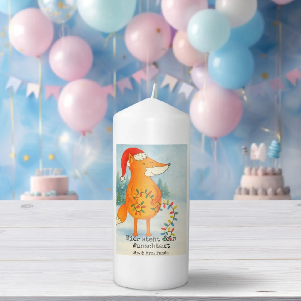 Personalisierte Kerze Fuchs Weihnachten Design Stearinkerze Mit Gravur, Andachtskerze Mit Namensgravur, LED-Kerze Mit Wunschname, Fair-Trade-Kerze Mit Namensgravur, Teelicht Mit Namensdruck, Tischkerze Mit Namensdruck, Osterkerze Mit Namen, Handgemachte Kerze Mit Wunschname, Adventskerze Mit Wunschname, Glas-Kerze Mit Wunschname, Votivkerze Mit Wunschname, Kerze Mit Namen, Taufekerze Mit Namensgravur, Kerze Für Geburtstag Mit Wunschname, Schwimmkerze Mit Namen, Kommunionkerze Mit Namen, Bienenwachskerze Mit Wunschname, Trauerkerze Mit Namen, Laternenkerze Mit Namensdruck, Metall-Kerze Mit Namensgravur, Stumpenkerze Mit Namensgravur, Kerze Mit Prägung Und Wunschname, Handgegossene Kerze Mit Namen, Personalisierte Kerze, Duftkerze Mit Namen, Kerzen-Set Mit Namensgravur, Streukerze Mit Namensdruck, Stabkerze Mit Gravur, Kerze Für Hochzeit Mit Namensgravur, Blockkerze Mit Namensdruck, Kerze Mit Spruch Und Namen, Gartenkerze Mit Namen, Outdoor-Kerze Mit Namensgravur, Holz-Kerze Mit Namen, Tafelkerze Mit Wunschname, Grabkerze Mit Namensgravur, Sojawachskerze Mit Namensdruck, Weihnachtskerze Mit Namensgravur, Gedenkkerze Mit Namen, Firmungskerze Mit Wunschname, Bio-Kerze Mit Wunschname, Gastgeschenk Kerze Mit Namen, Winter, Weihnachten, Weihnachtsdeko, Nikolaus, Advent, Heiligabend, Wintermotiv, Spruch schön, Geschenk Weihnachten, Füchse, Fuchs, Weihnachtsmann, Weihnachtszeit