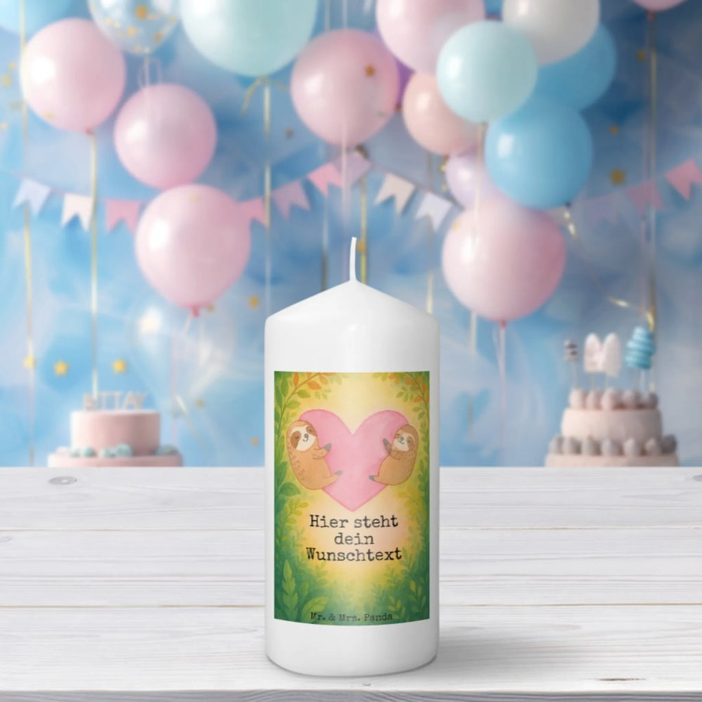 Personalisierte Kerze Faultiere Herz Design Votivkerze Mit Wunschname, Gastgeschenk Kerze Mit Namen, Glas-Kerze Mit Wunschname, Tafelkerze Mit Wunschname, Kerze Mit Namen, Teelicht Mit Namensdruck, Osterkerze Mit Namen, Weihnachtskerze Mit Namensgravur, Blockkerze Mit Namensdruck, Schwimmkerze Mit Namen, Grabkerze Mit Namensgravur, Firmungskerze Mit Wunschname, Kommunionkerze Mit Namen, Streukerze Mit Namensdruck, Kerze Mit Spruch Und Namen, Laternenkerze Mit Namensdruck, Handgemachte Kerze Mit Wunschname, Kerze Für Hochzeit Mit Namensgravur, Sojawachskerze Mit Namensdruck, Stumpenkerze Mit Namensgravur, Kerzen-Set Mit Namensgravur, Adventskerze Mit Wunschname, Kerze Mit Prägung Und Wunschname, Stearinkerze Mit Gravur, Gartenkerze Mit Namen, Taufekerze Mit Namensgravur, Fair-Trade-Kerze Mit Namensgravur, Outdoor-Kerze Mit Namensgravur, Bio-Kerze Mit Wunschname, Holz-Kerze Mit Namen, Duftkerze Mit Namen, Gedenkkerze Mit Namen, Kerze Für Geburtstag Mit Wunschname, Handgegossene Kerze Mit Namen, Andachtskerze Mit Namensgravur, Bienenwachskerze Mit Wunschname, LED-Kerze Mit Wunschname, Trauerkerze Mit Namen, Stabkerze Mit Gravur, Personalisierte Kerze, Metall-Kerze Mit Namensgravur, Tischkerze Mit Namensdruck, Liebe, Partner, Freund, Freundin, Ehemann, Ehefrau, Heiraten, Verlobung, Heiratsantrag, Liebesgeschenk, Jahrestag, Hocheitstag, Hochzeitstag, Liebesbeweis, Geschenk für Freundin, für Männer, Geschenk für Partner, für Ehemann, Geschenk für Frauen, Valentinstag, Mitbringsel