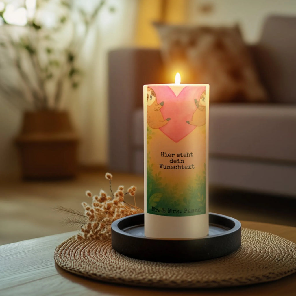 Personalisierte Kerze Faultiere Herz Design Votivkerze Mit Wunschname, Gastgeschenk Kerze Mit Namen, Glas-Kerze Mit Wunschname, Tafelkerze Mit Wunschname, Kerze Mit Namen, Teelicht Mit Namensdruck, Osterkerze Mit Namen, Weihnachtskerze Mit Namensgravur, Blockkerze Mit Namensdruck, Schwimmkerze Mit Namen, Grabkerze Mit Namensgravur, Firmungskerze Mit Wunschname, Kommunionkerze Mit Namen, Streukerze Mit Namensdruck, Kerze Mit Spruch Und Namen, Laternenkerze Mit Namensdruck, Handgemachte Kerze Mit Wunschname, Kerze Für Hochzeit Mit Namensgravur, Sojawachskerze Mit Namensdruck, Stumpenkerze Mit Namensgravur, Kerzen-Set Mit Namensgravur, Adventskerze Mit Wunschname, Kerze Mit Prägung Und Wunschname, Stearinkerze Mit Gravur, Gartenkerze Mit Namen, Taufekerze Mit Namensgravur, Fair-Trade-Kerze Mit Namensgravur, Outdoor-Kerze Mit Namensgravur, Bio-Kerze Mit Wunschname, Holz-Kerze Mit Namen, Duftkerze Mit Namen, Gedenkkerze Mit Namen, Kerze Für Geburtstag Mit Wunschname, Handgegossene Kerze Mit Namen, Andachtskerze Mit Namensgravur, Bienenwachskerze Mit Wunschname, LED-Kerze Mit Wunschname, Trauerkerze Mit Namen, Stabkerze Mit Gravur, Personalisierte Kerze, Metall-Kerze Mit Namensgravur, Tischkerze Mit Namensdruck, Liebe, Partner, Freund, Freundin, Ehemann, Ehefrau, Heiraten, Verlobung, Heiratsantrag, Liebesgeschenk, Jahrestag, Hocheitstag, Hochzeitstag, Liebesbeweis, Geschenk für Freundin, für Männer, Geschenk für Partner, für Ehemann, Geschenk für Frauen, Valentinstag, Mitbringsel
