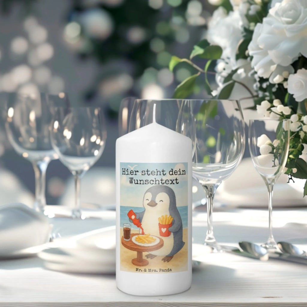 Personalisierte Kerze Pinguin Pommes Design Trauerkerze Mit Namen, Weihnachtskerze Mit Namensgravur, Osterkerze Mit Namen, Streukerze Mit Namensdruck, Kerze Mit Namen, Handgegossene Kerze Mit Namen, Taufekerze Mit Namensgravur, Tischkerze Mit Namensdruck, Blockkerze Mit Namensdruck, Bio-Kerze Mit Wunschname, Fair-Trade-Kerze Mit Namensgravur, Kommunionkerze Mit Namen, Gartenkerze Mit Namen, Votivkerze Mit Wunschname, Kerze Mit Prägung Und Wunschname, LED-Kerze Mit Wunschname, Gedenkkerze Mit Namen, Kerzen-Set Mit Namensgravur, Adventskerze Mit Wunschname, Gastgeschenk Kerze Mit Namen, Sojawachskerze Mit Namensdruck, Grabkerze Mit Namensgravur, Kerze Mit Spruch Und Namen, Outdoor-Kerze Mit Namensgravur, Andachtskerze Mit Namensgravur, Bienenwachskerze Mit Wunschname, Handgemachte Kerze Mit Wunschname, Stumpenkerze Mit Namensgravur, Firmungskerze Mit Wunschname, Duftkerze Mit Namen, Glas-Kerze Mit Wunschname, Kerze Für Hochzeit Mit Namensgravur, Tafelkerze Mit Wunschname, Laternenkerze Mit Namensdruck, Holz-Kerze Mit Namen, Personalisierte Kerze, Kerze Für Geburtstag Mit Wunschname, Schwimmkerze Mit Namen, Stabkerze Mit Gravur, Stearinkerze Mit Gravur, Metall-Kerze Mit Namensgravur, Teelicht Mit Namensdruck, Liebe, Partner, Freund, Freundin, Ehemann, Ehefrau, Heiraten, Verlobung, Heiratsantrag, Liebesgeschenk, Jahrestag, Hocheitstag, Liebesbeweis, Hochzeitstag, Geschenk für Frauen, Geschenk für Partner, für Ehemann, Geschenk für Freundin, für Männer, Mitbringsel, Valentinstag