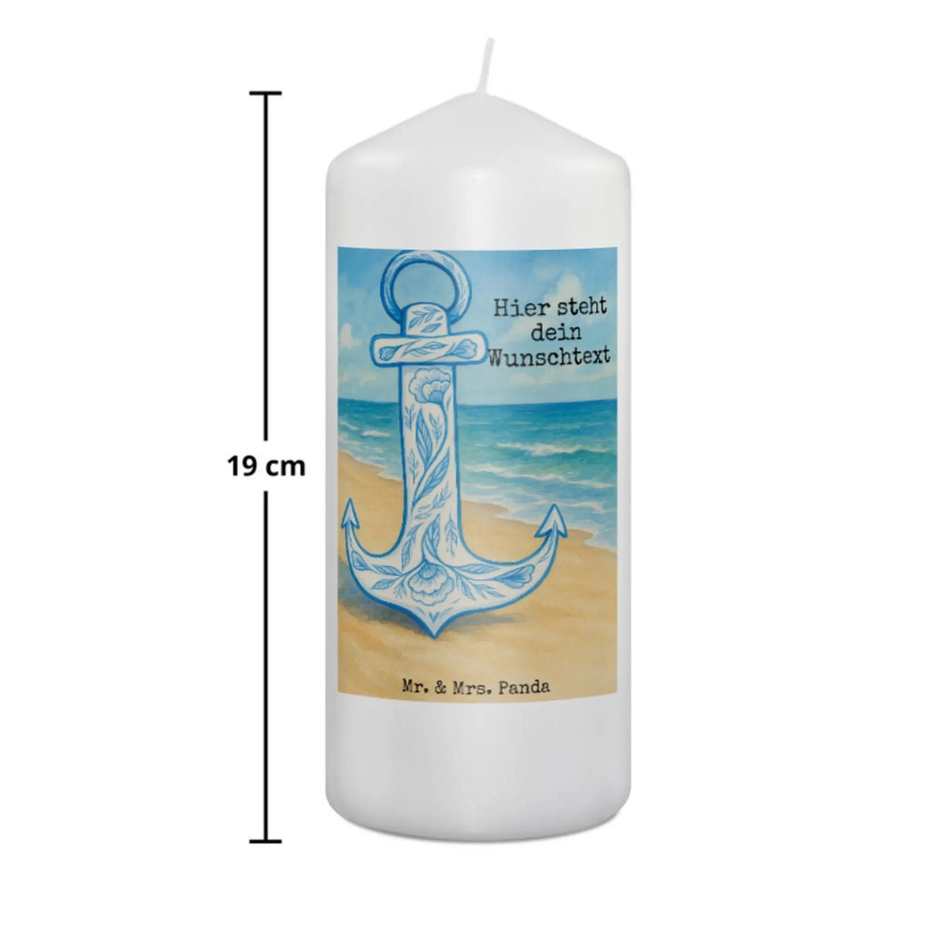 Personalisierte Kerze Anker Blau Design Handgegossene Kerze Mit Namen, Schwimmkerze Mit Namen, Streukerze Mit Namensdruck, Kerze Für Geburtstag Mit Wunschname, Kommunionkerze Mit Namen, Osterkerze Mit Namen, Kerze Für Hochzeit Mit Namensgravur, Blockkerze Mit Namensdruck, Kerze Mit Prägung Und Wunschname, Kerze Mit Namen, Fair-Trade-Kerze Mit Namensgravur, Kerzen-Set Mit Namensgravur, LED-Kerze Mit Wunschname, Tafelkerze Mit Wunschname, Firmungskerze Mit Wunschname, Metall-Kerze Mit Namensgravur, Bienenwachskerze Mit Wunschname, Glas-Kerze Mit Wunschname, Outdoor-Kerze Mit Namensgravur, Taufekerze Mit Namensgravur, Stearinkerze Mit Gravur, Bio-Kerze Mit Wunschname, Holz-Kerze Mit Namen, Kerze Mit Spruch Und Namen, Personalisierte Kerze, Tischkerze Mit Namensdruck, Gedenkkerze Mit Namen, Grabkerze Mit Namensgravur, Votivkerze Mit Wunschname, Gartenkerze Mit Namen, Stumpenkerze Mit Namensgravur, Sojawachskerze Mit Namensdruck, Laternenkerze Mit Namensdruck, Gastgeschenk Kerze Mit Namen, Weihnachtskerze Mit Namensgravur, Duftkerze Mit Namen, Andachtskerze Mit Namensgravur, Trauerkerze Mit Namen, Teelicht Mit Namensdruck, Handgemachte Kerze Mit Wunschname, Stabkerze Mit Gravur, Adventskerze Mit Wunschname, Tiermotive, Gute Laune, lustige Sprüche, Tiere