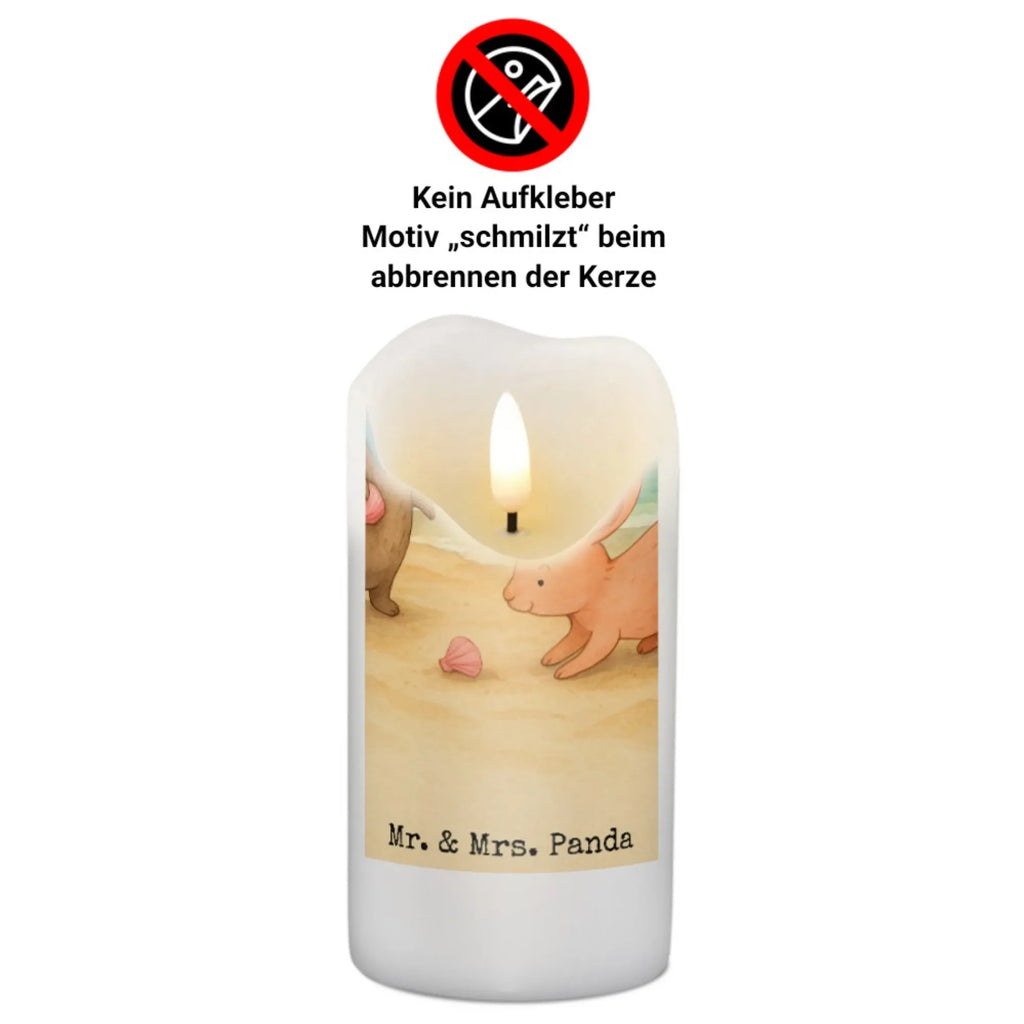 Personalisierte Kerze Hasen Muschel Design Fair-Trade-Kerze Mit Namensgravur, Handgegossene Kerze Mit Namen, Bienenwachskerze Mit Wunschname, Kerzen-Set Mit Namensgravur, LED-Kerze Mit Wunschname, Trauerkerze Mit Namen, Weihnachtskerze Mit Namensgravur, Kerze Mit Spruch Und Namen, Laternenkerze Mit Namensdruck, Osterkerze Mit Namen, Teelicht Mit Namensdruck, Gedenkkerze Mit Namen, Kerze Mit Namen, Duftkerze Mit Namen, Outdoor-Kerze Mit Namensgravur, Kerze Für Geburtstag Mit Wunschname, Blockkerze Mit Namensdruck, Kerze Mit Prägung Und Wunschname, Stabkerze Mit Gravur, Kerze Für Hochzeit Mit Namensgravur, Votivkerze Mit Wunschname, Tafelkerze Mit Wunschname, Tischkerze Mit Namensdruck, Gartenkerze Mit Namen, Andachtskerze Mit Namensgravur, Metall-Kerze Mit Namensgravur, Stearinkerze Mit Gravur, Firmungskerze Mit Wunschname, Adventskerze Mit Wunschname, Sojawachskerze Mit Namensdruck, Personalisierte Kerze, Kommunionkerze Mit Namen, Gastgeschenk Kerze Mit Namen, Grabkerze Mit Namensgravur, Bio-Kerze Mit Wunschname, Streukerze Mit Namensdruck, Stumpenkerze Mit Namensgravur, Schwimmkerze Mit Namen, Holz-Kerze Mit Namen, Taufekerze Mit Namensgravur, Handgemachte Kerze Mit Wunschname, Glas-Kerze Mit Wunschname, Familie, Vatertag, Muttertag, Bruder, Schwester, Mama, Papa, Oma, Opa, Muscheln, Meer, Freundin, Hasen, beste Freundin, Freundinnen, Muscheln sammeln, BFF, best friends