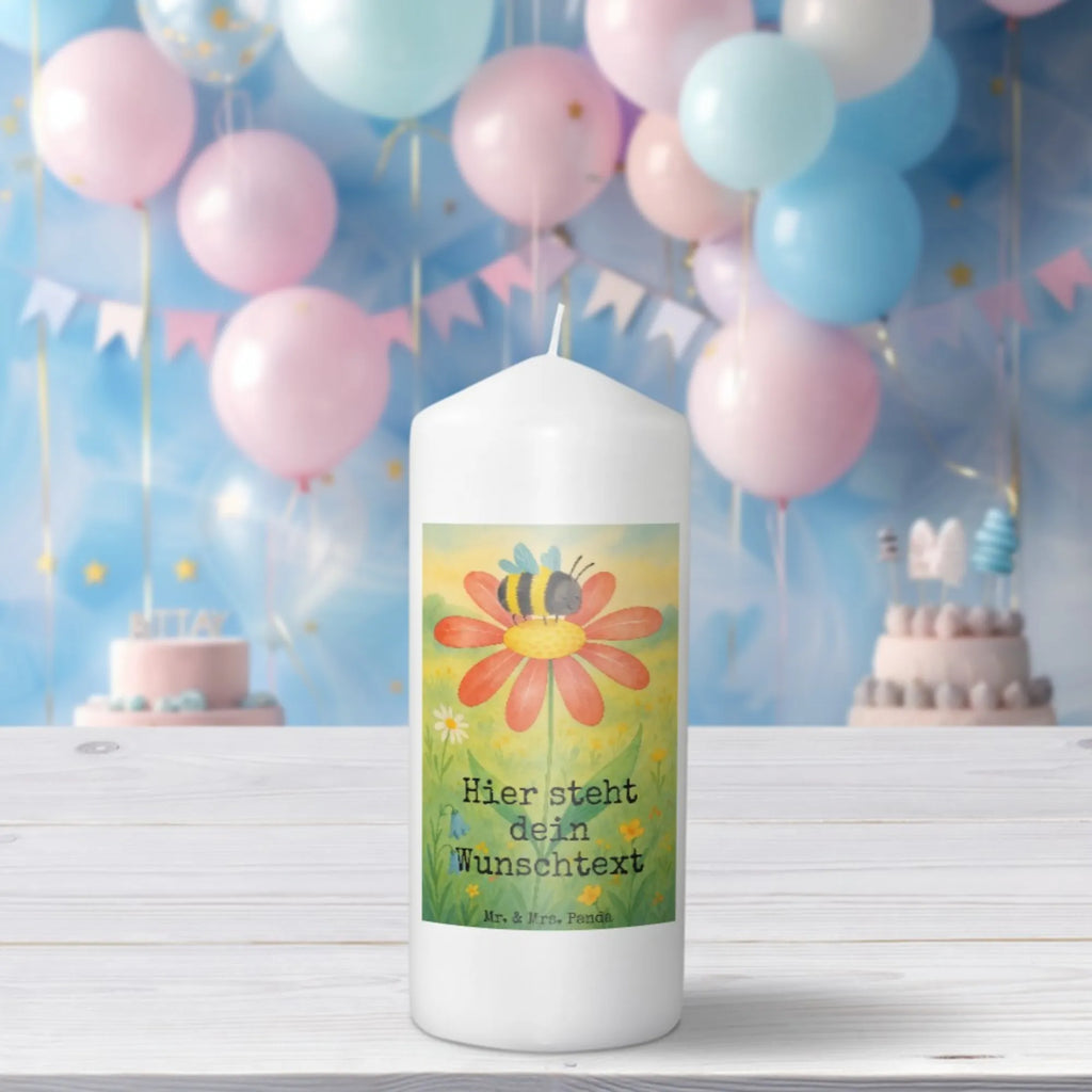 Personalisierte Kerze Hummel Blume Design Kerze Mit Namen, Kerze Für Hochzeit Mit Namensgravur, Fair-Trade-Kerze Mit Namensgravur, Blockkerze Mit Namensdruck, Outdoor-Kerze Mit Namensgravur, Gartenkerze Mit Namen, Duftkerze Mit Namen, Personalisierte Kerze, Tischkerze Mit Namensdruck, Glas-Kerze Mit Wunschname, Kommunionkerze Mit Namen, Trauerkerze Mit Namen, Kerze Mit Spruch Und Namen, Handgegossene Kerze Mit Namen, Streukerze Mit Namensdruck, Schwimmkerze Mit Namen, Adventskerze Mit Wunschname, Tafelkerze Mit Wunschname, Votivkerze Mit Wunschname, Grabkerze Mit Namensgravur, Kerze Mit Prägung Und Wunschname, Handgemachte Kerze Mit Wunschname, Taufekerze Mit Namensgravur, Stearinkerze Mit Gravur, Firmungskerze Mit Wunschname, Weihnachtskerze Mit Namensgravur, Sojawachskerze Mit Namensdruck, Holz-Kerze Mit Namen, Gastgeschenk Kerze Mit Namen, Bio-Kerze Mit Wunschname, Andachtskerze Mit Namensgravur, Kerze Für Geburtstag Mit Wunschname, LED-Kerze Mit Wunschname, Bienenwachskerze Mit Wunschname, Stumpenkerze Mit Namensgravur, Gedenkkerze Mit Namen, Osterkerze Mit Namen, Teelicht Mit Namensdruck, Stabkerze Mit Gravur, Kerzen-Set Mit Namensgravur, Metall-Kerze Mit Namensgravur, Laternenkerze Mit Namensdruck, Tiermotive, Gute Laune, lustige Sprüche, Tiere, Natur, Hummeln, Feld, Hummel, Blume, Wespe, Biene, Flauschig