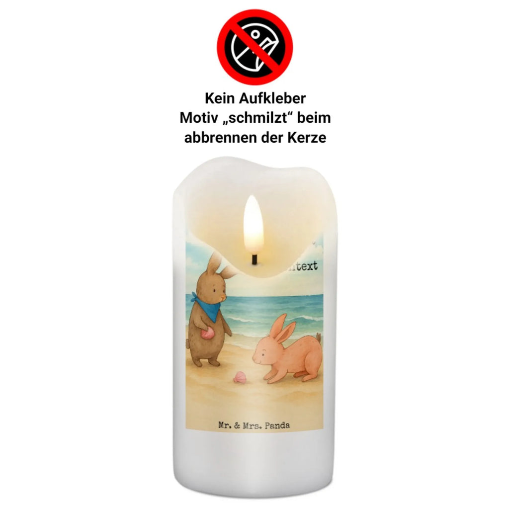 Personalisierte Kerze Hasen Muschel Design Fair-Trade-Kerze Mit Namensgravur, Handgegossene Kerze Mit Namen, Bienenwachskerze Mit Wunschname, Kerzen-Set Mit Namensgravur, LED-Kerze Mit Wunschname, Trauerkerze Mit Namen, Weihnachtskerze Mit Namensgravur, Kerze Mit Spruch Und Namen, Laternenkerze Mit Namensdruck, Osterkerze Mit Namen, Teelicht Mit Namensdruck, Gedenkkerze Mit Namen, Kerze Mit Namen, Duftkerze Mit Namen, Outdoor-Kerze Mit Namensgravur, Kerze Für Geburtstag Mit Wunschname, Blockkerze Mit Namensdruck, Kerze Mit Prägung Und Wunschname, Stabkerze Mit Gravur, Kerze Für Hochzeit Mit Namensgravur, Votivkerze Mit Wunschname, Tafelkerze Mit Wunschname, Tischkerze Mit Namensdruck, Gartenkerze Mit Namen, Andachtskerze Mit Namensgravur, Metall-Kerze Mit Namensgravur, Stearinkerze Mit Gravur, Firmungskerze Mit Wunschname, Adventskerze Mit Wunschname, Sojawachskerze Mit Namensdruck, Personalisierte Kerze, Kommunionkerze Mit Namen, Gastgeschenk Kerze Mit Namen, Grabkerze Mit Namensgravur, Bio-Kerze Mit Wunschname, Streukerze Mit Namensdruck, Stumpenkerze Mit Namensgravur, Schwimmkerze Mit Namen, Holz-Kerze Mit Namen, Taufekerze Mit Namensgravur, Handgemachte Kerze Mit Wunschname, Glas-Kerze Mit Wunschname, Familie, Vatertag, Muttertag, Bruder, Schwester, Mama, Papa, Oma, Opa, Muscheln, Meer, Freundin, Hasen, beste Freundin, Freundinnen, Muscheln sammeln, BFF, best friends