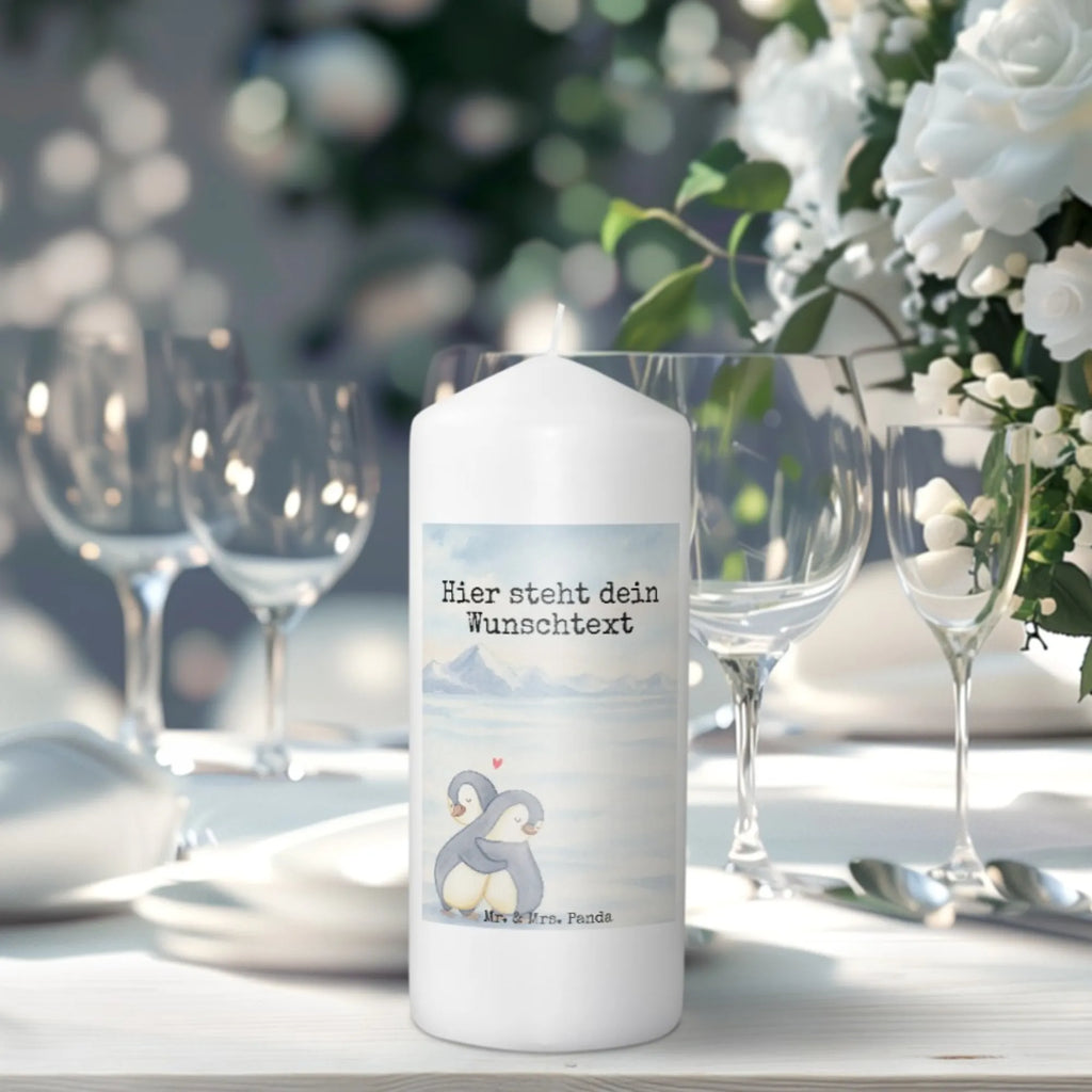 Personalisierte Kerze Pinguine Kuscheln Design Sojawachskerze Mit Namensdruck, Stearinkerze Mit Gravur, Kerze Mit Spruch Und Namen, Trauerkerze Mit Namen, Duftkerze Mit Namen, Stumpenkerze Mit Namensgravur, Bienenwachskerze Mit Wunschname, Handgemachte Kerze Mit Wunschname, Glas-Kerze Mit Wunschname, Kerze Mit Namen, Fair-Trade-Kerze Mit Namensgravur, Personalisierte Kerze, Kerze Für Hochzeit Mit Namensgravur, Blockkerze Mit Namensdruck, Bio-Kerze Mit Wunschname, Holz-Kerze Mit Namen, Laternenkerze Mit Namensdruck, Gartenkerze Mit Namen, Kommunionkerze Mit Namen, Adventskerze Mit Wunschname, Teelicht Mit Namensdruck, Firmungskerze Mit Wunschname, Outdoor-Kerze Mit Namensgravur, Gedenkkerze Mit Namen, Metall-Kerze Mit Namensgravur, Kerze Mit Prägung Und Wunschname, Taufekerze Mit Namensgravur, Stabkerze Mit Gravur, Tafelkerze Mit Wunschname, Streukerze Mit Namensdruck, Osterkerze Mit Namen, Weihnachtskerze Mit Namensgravur, Votivkerze Mit Wunschname, LED-Kerze Mit Wunschname, Tischkerze Mit Namensdruck, Andachtskerze Mit Namensgravur, Kerzen-Set Mit Namensgravur, Gastgeschenk Kerze Mit Namen, Grabkerze Mit Namensgravur, Kerze Für Geburtstag Mit Wunschname, Handgegossene Kerze Mit Namen, Schwimmkerze Mit Namen, Liebe, Partner, Freund, Freundin, Ehemann, Ehefrau, Heiraten, Verlobung, Heiratsantrag, Liebesgeschenk, Jahrestag, Hocheitstag, Mitbringsel, für Männer, für Ehemann, Liebesbeweis, Geschenk für Freundin, Valentinstag, Geschenk für Frauen, Geschenk für Partner, Hochzeitstag