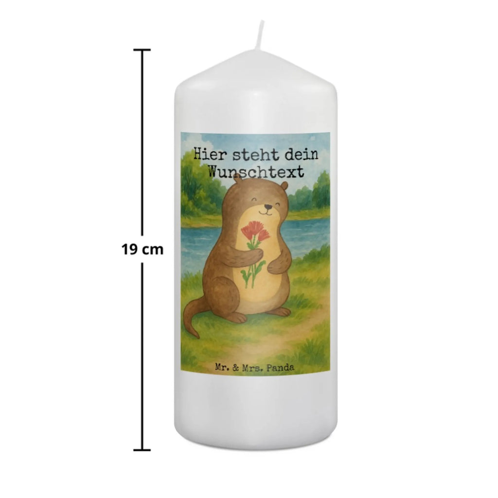 Personalisierte Kerze Otter Blumenstrauß Design Metall-Kerze Mit Namensgravur, Tafelkerze Mit Wunschname, Stumpenkerze Mit Namensgravur, Taufekerze Mit Namensgravur, Sojawachskerze Mit Namensdruck, Weihnachtskerze Mit Namensgravur, Kerze Für Hochzeit Mit Namensgravur, Kommunionkerze Mit Namen, Kerze Mit Namen, Blockkerze Mit Namensdruck, Duftkerze Mit Namen, Personalisierte Kerze, Kerze Mit Spruch Und Namen, Trauerkerze Mit Namen, Gartenkerze Mit Namen, Kerze Mit Prägung Und Wunschname, Grabkerze Mit Namensgravur, Tischkerze Mit Namensdruck, Teelicht Mit Namensdruck, Stearinkerze Mit Gravur, Bienenwachskerze Mit Wunschname, Firmungskerze Mit Wunschname, Outdoor-Kerze Mit Namensgravur, Adventskerze Mit Wunschname, Holz-Kerze Mit Namen, Osterkerze Mit Namen, Streukerze Mit Namensdruck, Bio-Kerze Mit Wunschname, Handgemachte Kerze Mit Wunschname, Stabkerze Mit Gravur, Kerzen-Set Mit Namensgravur, Andachtskerze Mit Namensgravur, Glas-Kerze Mit Wunschname, Fair-Trade-Kerze Mit Namensgravur, Gastgeschenk Kerze Mit Namen, LED-Kerze Mit Wunschname, Votivkerze Mit Wunschname, Laternenkerze Mit Namensdruck, Kerze Für Geburtstag Mit Wunschname, Gedenkkerze Mit Namen, Schwimmkerze Mit Namen, Handgegossene Kerze Mit Namen, Otter, Fischotter, Seeotter, Otter Seeotter See Otter