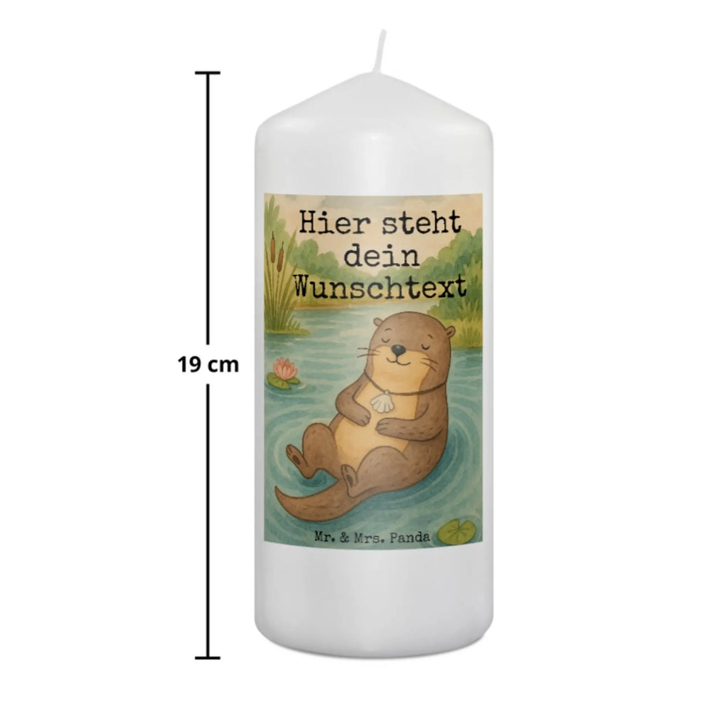 Personalisierte Kerze Otter Muschel Design Gedenkkerze Mit Namen, Handgegossene Kerze Mit Namen, Kerze Mit Namen, Bio-Kerze Mit Wunschname, Glas-Kerze Mit Wunschname, Votivkerze Mit Wunschname, Outdoor-Kerze Mit Namensgravur, Handgemachte Kerze Mit Wunschname, Duftkerze Mit Namen, Kerzen-Set Mit Namensgravur, Stumpenkerze Mit Namensgravur, Kerze Für Hochzeit Mit Namensgravur, Bienenwachskerze Mit Wunschname, Teelicht Mit Namensdruck, LED-Kerze Mit Wunschname, Kerze Für Geburtstag Mit Wunschname, Trauerkerze Mit Namen, Metall-Kerze Mit Namensgravur, Streukerze Mit Namensdruck, Gartenkerze Mit Namen, Stabkerze Mit Gravur, Laternenkerze Mit Namensdruck, Kerze Mit Prägung Und Wunschname, Fair-Trade-Kerze Mit Namensgravur, Grabkerze Mit Namensgravur, Osterkerze Mit Namen, Holz-Kerze Mit Namen, Andachtskerze Mit Namensgravur, Weihnachtskerze Mit Namensgravur, Sojawachskerze Mit Namensdruck, Blockkerze Mit Namensdruck, Firmungskerze Mit Wunschname, Kommunionkerze Mit Namen, Personalisierte Kerze, Adventskerze Mit Wunschname, Tafelkerze Mit Wunschname, Gastgeschenk Kerze Mit Namen, Schwimmkerze Mit Namen, Tischkerze Mit Namensdruck, Stearinkerze Mit Gravur, Taufekerze Mit Namensgravur, Kerze Mit Spruch Und Namen, Otter, Fischotter, Seeotter, Büro, träumen, Otterliebe, grübeln, Tagträumen, Motivation