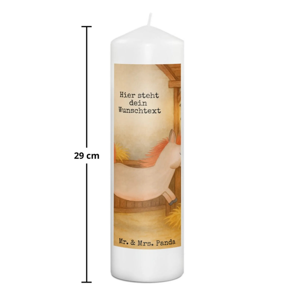 Personalisierte Kerze Pferd Springen Design Stearinkerze Mit Gravur, Kerze Für Geburtstag Mit Wunschname, Stumpenkerze Mit Namensgravur, Duftkerze Mit Namen, Kerze Mit Spruch Und Namen, Kommunionkerze Mit Namen, Personalisierte Kerze, Outdoor-Kerze Mit Namensgravur, Kerze Mit Namen, Tafelkerze Mit Wunschname, Holz-Kerze Mit Namen, Kerzen-Set Mit Namensgravur, Laternenkerze Mit Namensdruck, LED-Kerze Mit Wunschname, Firmungskerze Mit Wunschname, Stabkerze Mit Gravur, Trauerkerze Mit Namen, Grabkerze Mit Namensgravur, Sojawachskerze Mit Namensdruck, Streukerze Mit Namensdruck, Gedenkkerze Mit Namen, Andachtskerze Mit Namensgravur, Glas-Kerze Mit Wunschname, Tischkerze Mit Namensdruck, Metall-Kerze Mit Namensgravur, Bio-Kerze Mit Wunschname, Schwimmkerze Mit Namen, Blockkerze Mit Namensdruck, Kerze Mit Prägung Und Wunschname, Handgegossene Kerze Mit Namen, Taufekerze Mit Namensgravur, Adventskerze Mit Wunschname, Gartenkerze Mit Namen, Fair-Trade-Kerze Mit Namensgravur, Gastgeschenk Kerze Mit Namen, Osterkerze Mit Namen, Votivkerze Mit Wunschname, Teelicht Mit Namensdruck, Bienenwachskerze Mit Wunschname, Kerze Für Hochzeit Mit Namensgravur, Handgemachte Kerze Mit Wunschname, Weihnachtskerze Mit Namensgravur, Bauernhof, Hoftiere, Landwirt, Landwirtin, ausreiten, Pony, Stall, Pferd, Pferde, Pferdebesitzer, Pferdestall, reiten