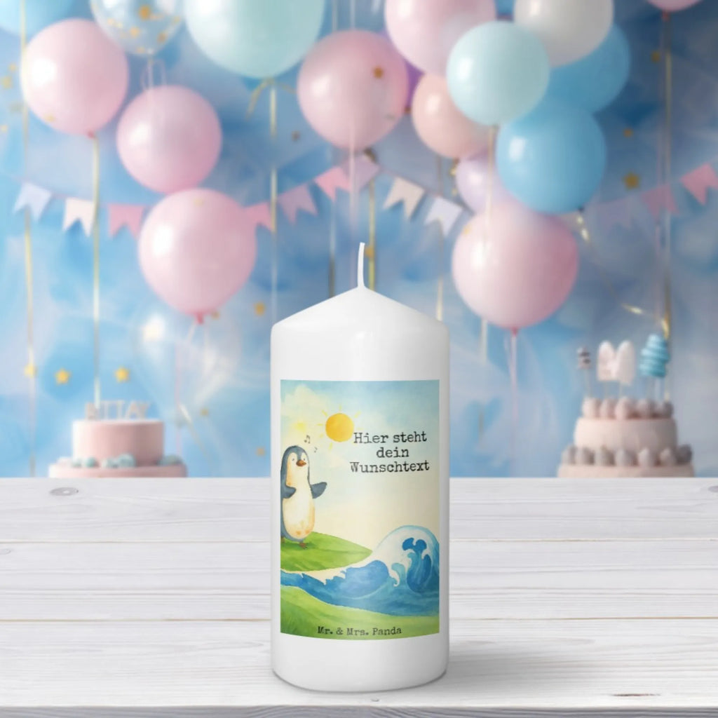 Personalisierte Kerze Pinguin Surfer Design Adventskerze Mit Wunschname, Taufekerze Mit Namensgravur, Gartenkerze Mit Namen, Blockkerze Mit Namensdruck, Kerzen-Set Mit Namensgravur, Kerze Mit Prägung Und Wunschname, Weihnachtskerze Mit Namensgravur, Kerze Für Hochzeit Mit Namensgravur, Outdoor-Kerze Mit Namensgravur, Teelicht Mit Namensdruck, Trauerkerze Mit Namen, Laternenkerze Mit Namensdruck, Sojawachskerze Mit Namensdruck, Gedenkkerze Mit Namen, Fair-Trade-Kerze Mit Namensgravur, Duftkerze Mit Namen, Bienenwachskerze Mit Wunschname, Kerze Mit Namen, Handgemachte Kerze Mit Wunschname, Stearinkerze Mit Gravur, Metall-Kerze Mit Namensgravur, Grabkerze Mit Namensgravur, Kommunionkerze Mit Namen, Osterkerze Mit Namen, Kerze Für Geburtstag Mit Wunschname, Glas-Kerze Mit Wunschname, Kerze Mit Spruch Und Namen, Schwimmkerze Mit Namen, Stumpenkerze Mit Namensgravur, Andachtskerze Mit Namensgravur, Stabkerze Mit Gravur, Tafelkerze Mit Wunschname, Streukerze Mit Namensdruck, Firmungskerze Mit Wunschname, Bio-Kerze Mit Wunschname, Gastgeschenk Kerze Mit Namen, Holz-Kerze Mit Namen, Votivkerze Mit Wunschname, Handgegossene Kerze Mit Namen, Tischkerze Mit Namensdruck, LED-Kerze Mit Wunschname, Personalisierte Kerze, Pinguin, Urlaub, Wellen, Wellen reiten, surfen, Portugal, Hawaii, Pinguine, Surfer