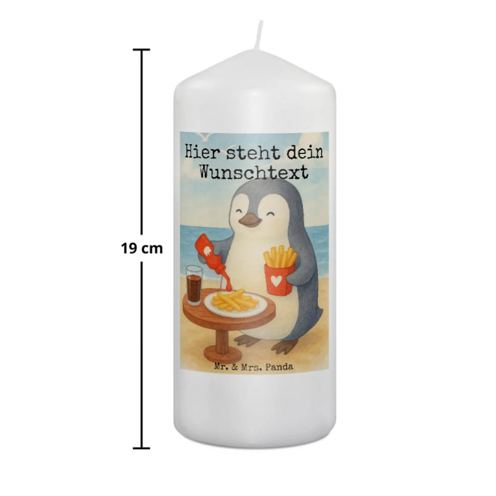 Personalisierte Kerze Pinguin Pommes Design Trauerkerze Mit Namen, Weihnachtskerze Mit Namensgravur, Osterkerze Mit Namen, Streukerze Mit Namensdruck, Kerze Mit Namen, Handgegossene Kerze Mit Namen, Taufekerze Mit Namensgravur, Tischkerze Mit Namensdruck, Blockkerze Mit Namensdruck, Bio-Kerze Mit Wunschname, Fair-Trade-Kerze Mit Namensgravur, Kommunionkerze Mit Namen, Gartenkerze Mit Namen, Votivkerze Mit Wunschname, Kerze Mit Prägung Und Wunschname, LED-Kerze Mit Wunschname, Gedenkkerze Mit Namen, Kerzen-Set Mit Namensgravur, Adventskerze Mit Wunschname, Gastgeschenk Kerze Mit Namen, Sojawachskerze Mit Namensdruck, Grabkerze Mit Namensgravur, Kerze Mit Spruch Und Namen, Outdoor-Kerze Mit Namensgravur, Andachtskerze Mit Namensgravur, Bienenwachskerze Mit Wunschname, Handgemachte Kerze Mit Wunschname, Stumpenkerze Mit Namensgravur, Firmungskerze Mit Wunschname, Duftkerze Mit Namen, Glas-Kerze Mit Wunschname, Kerze Für Hochzeit Mit Namensgravur, Tafelkerze Mit Wunschname, Laternenkerze Mit Namensdruck, Holz-Kerze Mit Namen, Personalisierte Kerze, Kerze Für Geburtstag Mit Wunschname, Schwimmkerze Mit Namen, Stabkerze Mit Gravur, Stearinkerze Mit Gravur, Metall-Kerze Mit Namensgravur, Teelicht Mit Namensdruck, Liebe, Partner, Freund, Freundin, Ehemann, Ehefrau, Heiraten, Verlobung, Heiratsantrag, Liebesgeschenk, Jahrestag, Hocheitstag, Liebesbeweis, Hochzeitstag, Geschenk für Frauen, Geschenk für Partner, für Ehemann, Geschenk für Freundin, für Männer, Mitbringsel, Valentinstag
