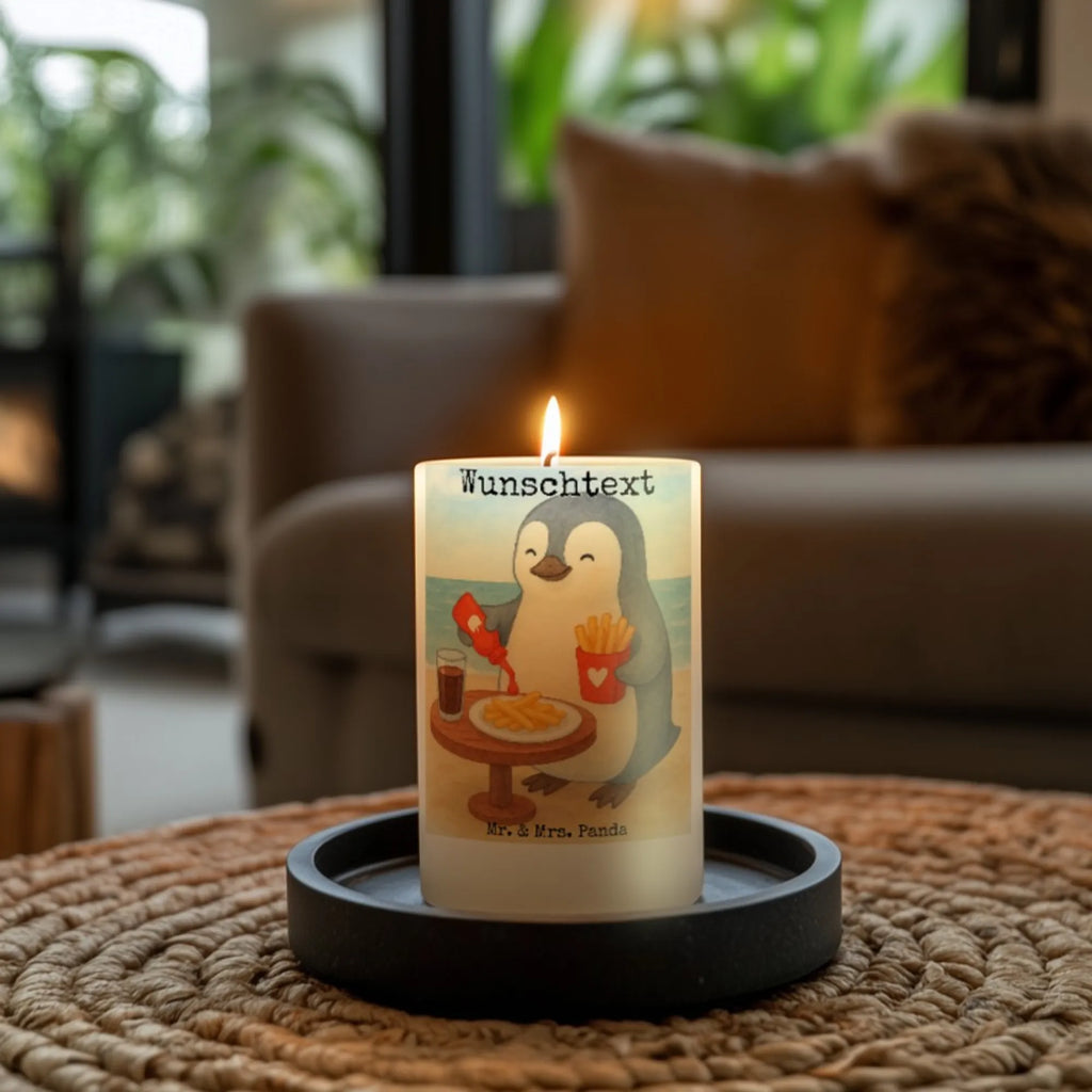 Personalisierte Kerze Pinguin Pommes Design Trauerkerze Mit Namen, Weihnachtskerze Mit Namensgravur, Osterkerze Mit Namen, Streukerze Mit Namensdruck, Kerze Mit Namen, Handgegossene Kerze Mit Namen, Taufekerze Mit Namensgravur, Tischkerze Mit Namensdruck, Blockkerze Mit Namensdruck, Bio-Kerze Mit Wunschname, Fair-Trade-Kerze Mit Namensgravur, Kommunionkerze Mit Namen, Gartenkerze Mit Namen, Votivkerze Mit Wunschname, Kerze Mit Prägung Und Wunschname, LED-Kerze Mit Wunschname, Gedenkkerze Mit Namen, Kerzen-Set Mit Namensgravur, Adventskerze Mit Wunschname, Gastgeschenk Kerze Mit Namen, Sojawachskerze Mit Namensdruck, Grabkerze Mit Namensgravur, Kerze Mit Spruch Und Namen, Outdoor-Kerze Mit Namensgravur, Andachtskerze Mit Namensgravur, Bienenwachskerze Mit Wunschname, Handgemachte Kerze Mit Wunschname, Stumpenkerze Mit Namensgravur, Firmungskerze Mit Wunschname, Duftkerze Mit Namen, Glas-Kerze Mit Wunschname, Kerze Für Hochzeit Mit Namensgravur, Tafelkerze Mit Wunschname, Laternenkerze Mit Namensdruck, Holz-Kerze Mit Namen, Personalisierte Kerze, Kerze Für Geburtstag Mit Wunschname, Schwimmkerze Mit Namen, Stabkerze Mit Gravur, Stearinkerze Mit Gravur, Metall-Kerze Mit Namensgravur, Teelicht Mit Namensdruck, Liebe, Partner, Freund, Freundin, Ehemann, Ehefrau, Heiraten, Verlobung, Heiratsantrag, Liebesgeschenk, Jahrestag, Hocheitstag, Liebesbeweis, Hochzeitstag, Geschenk für Frauen, Geschenk für Partner, für Ehemann, Geschenk für Freundin, für Männer, Mitbringsel, Valentinstag