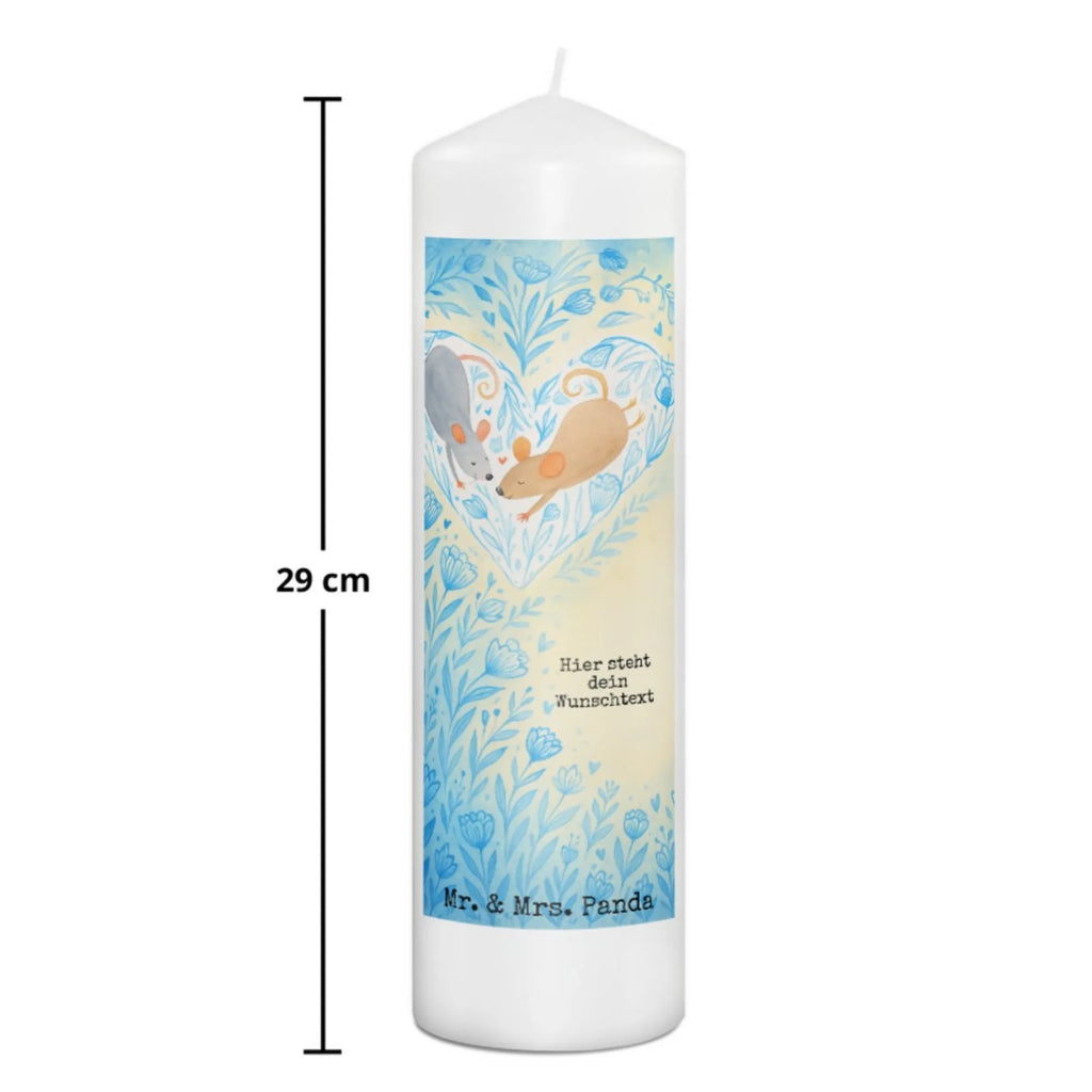 Personalisierte Kerze Mäuse Herz Design Outdoor-Kerze Mit Namensgravur, Kerze Für Hochzeit Mit Namensgravur, Streukerze Mit Namensdruck, LED-Kerze Mit Wunschname, Bio-Kerze Mit Wunschname, Grabkerze Mit Namensgravur, Tafelkerze Mit Wunschname, Glas-Kerze Mit Wunschname, Trauerkerze Mit Namen, Handgegossene Kerze Mit Namen, Kerze Für Geburtstag Mit Wunschname, Kerze Mit Namen, Stearinkerze Mit Gravur, Sojawachskerze Mit Namensdruck, Laternenkerze Mit Namensdruck, Andachtskerze Mit Namensgravur, Stabkerze Mit Gravur, Osterkerze Mit Namen, Gedenkkerze Mit Namen, Fair-Trade-Kerze Mit Namensgravur, Personalisierte Kerze, Teelicht Mit Namensdruck, Tischkerze Mit Namensdruck, Holz-Kerze Mit Namen, Gartenkerze Mit Namen, Taufekerze Mit Namensgravur, Gastgeschenk Kerze Mit Namen, Handgemachte Kerze Mit Wunschname, Schwimmkerze Mit Namen, Kerze Mit Spruch Und Namen, Stumpenkerze Mit Namensgravur, Weihnachtskerze Mit Namensgravur, Kommunionkerze Mit Namen, Blockkerze Mit Namensdruck, Duftkerze Mit Namen, Votivkerze Mit Wunschname, Adventskerze Mit Wunschname, Firmungskerze Mit Wunschname, Kerzen-Set Mit Namensgravur, Metall-Kerze Mit Namensgravur, Bienenwachskerze Mit Wunschname, Kerze Mit Prägung Und Wunschname, Liebe, Partner, Freund, Freundin, Ehemann, Ehefrau, Heiraten, Verlobung, Heiratsantrag, Liebesgeschenk, Jahrestag, Hocheitstag, Lieblingsmensch, Mäuse, Love, Liebesbotschaft, Maus, Geschenk für zwei, Liebesbeweis, Hochzeit, Gemeinsamkeit
